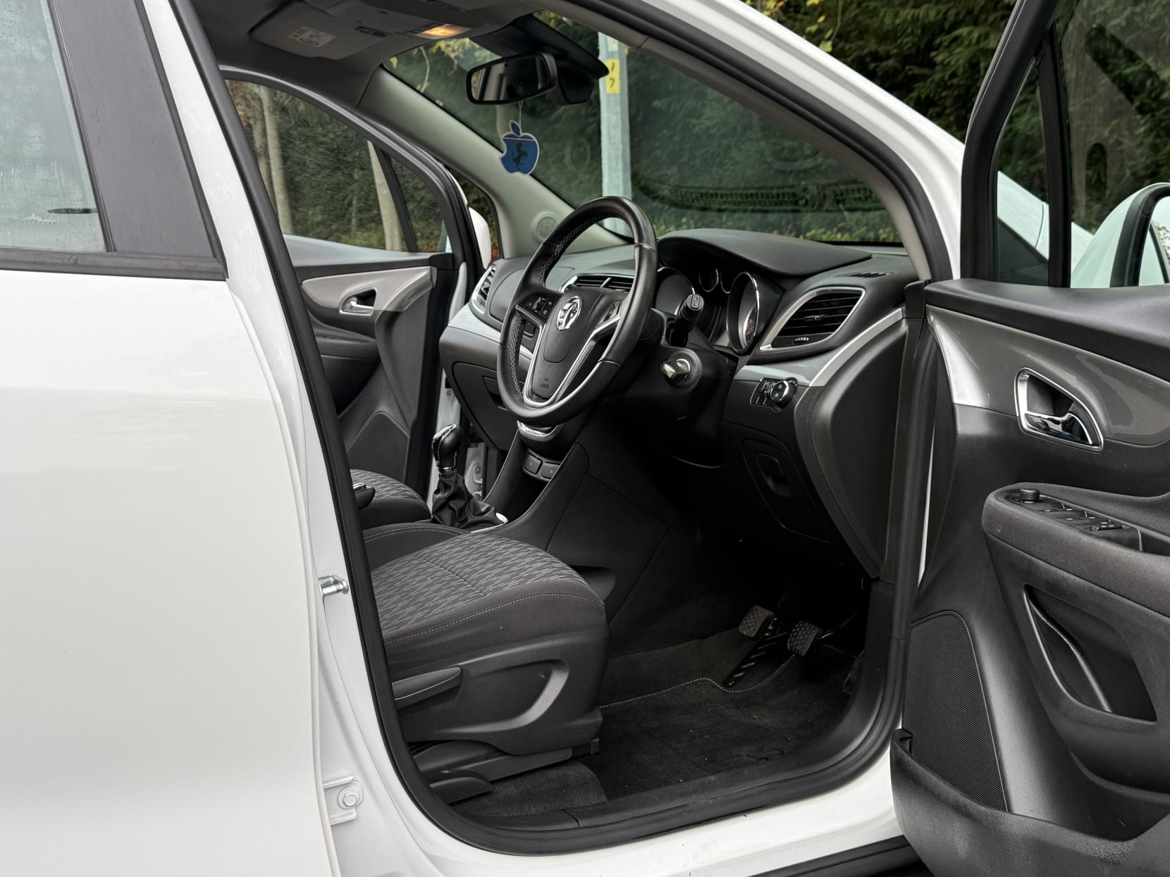 Vauxhall Mokka 1.4i Turbo Exclusiv SUV 5dr Petrol Manual 2WD Euro 6 (s/s) (140 ps)