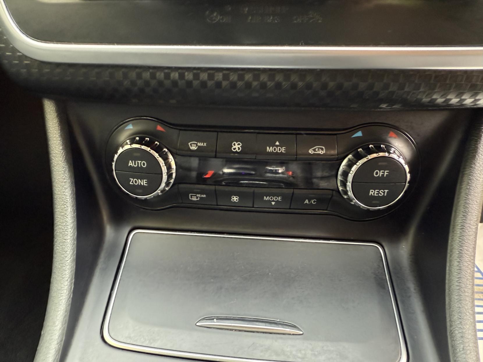 Mercedes-Benz A Class 2.1 A200d Sport (Premium) Hatchback 5dr Diesel 7G-DCT Euro 6 (s/s) (136 ps)