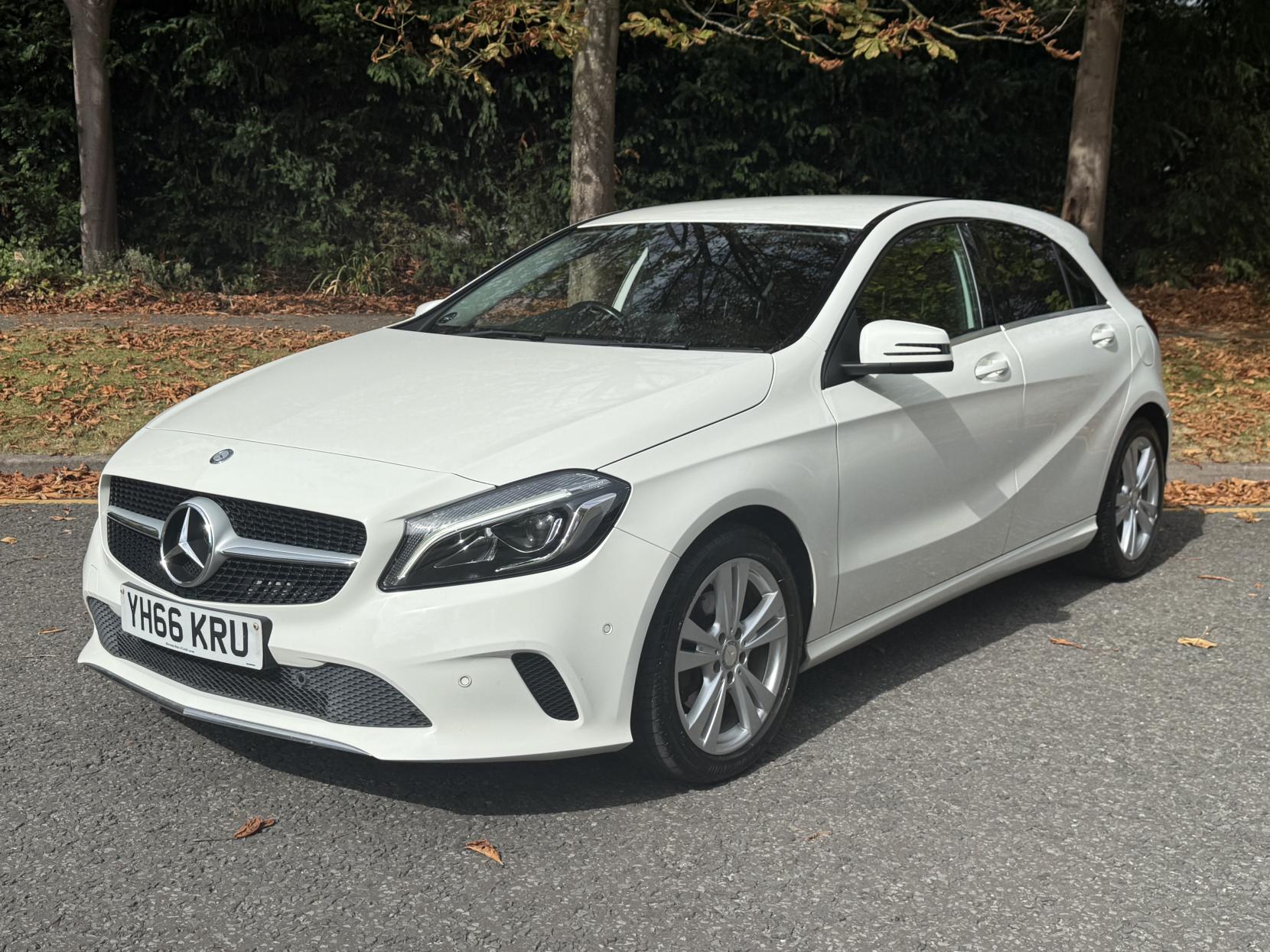 Mercedes-Benz A Class 2.1 A200d Sport (Premium) Hatchback 5dr Diesel 7G-DCT Euro 6 (s/s) (136 ps)