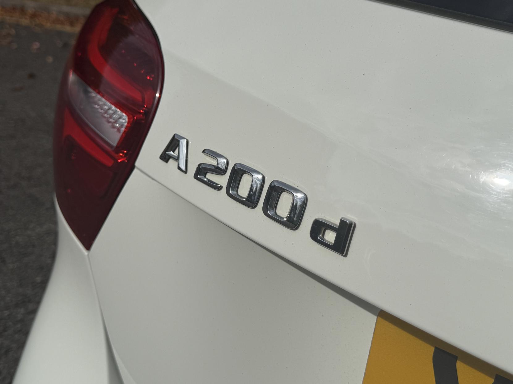 Mercedes-Benz A Class 2.1 A200d Sport (Premium) Hatchback 5dr Diesel 7G-DCT Euro 6 (s/s) (136 ps)