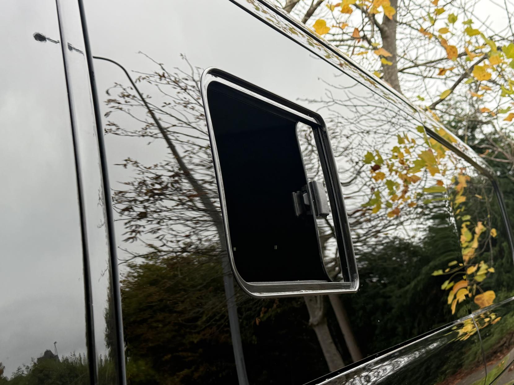 Ford Transit Custom 2.0 300 EcoBlue Limited Crew Van Double Cab 5dr Diesel Auto L1 H1 Euro 6 (s/s) (6 Seat) (170 ps)