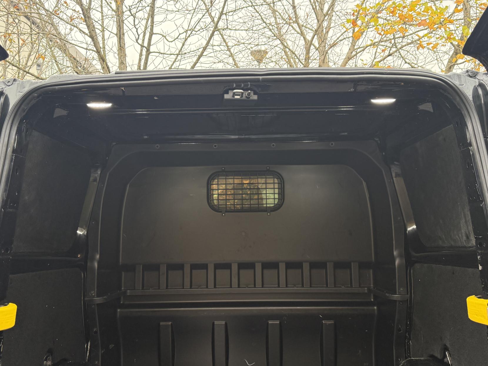 Ford Transit Custom 2.0 300 EcoBlue Limited Crew Van Double Cab 5dr Diesel Auto L1 H1 Euro 6 (s/s) (6 Seat) (170 ps)