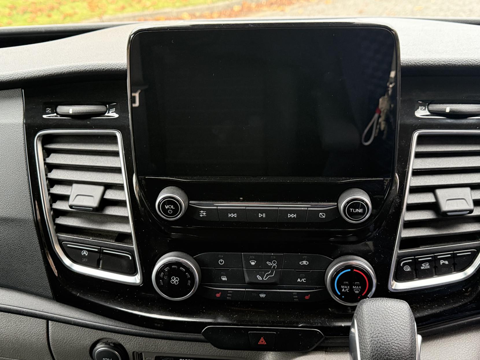 Ford Transit Custom 2.0 300 EcoBlue Limited Crew Van Double Cab 5dr Diesel Auto L1 H1 Euro 6 (s/s) (6 Seat) (170 ps)