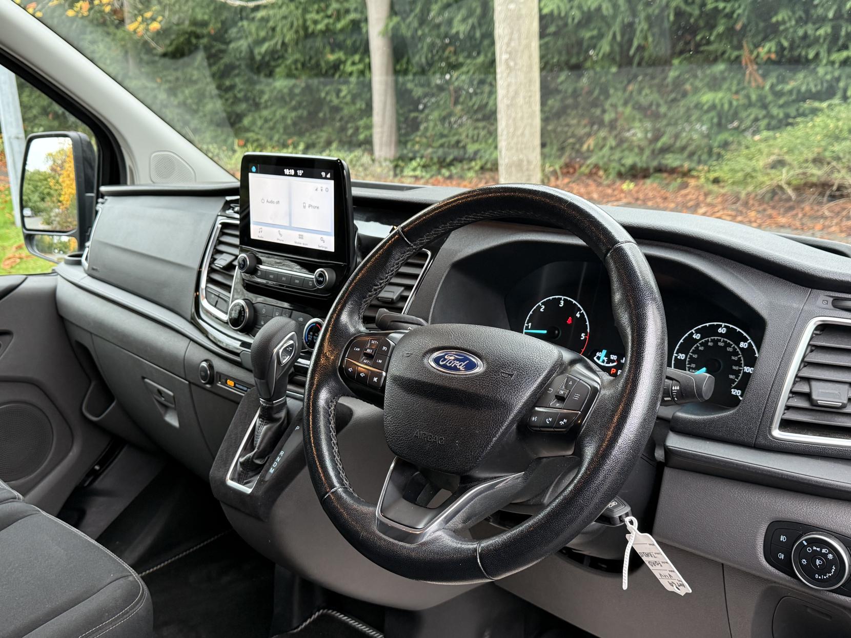 Ford Transit Custom 2.0 300 EcoBlue Limited Crew Van Double Cab 5dr Diesel Auto L1 H1 Euro 6 (s/s) (6 Seat) (170 ps)