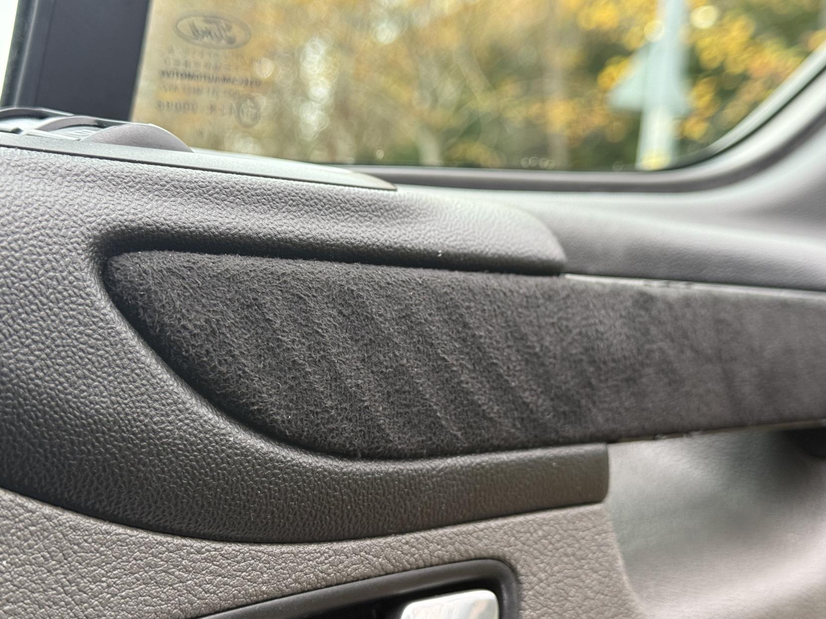 Ford Transit Custom 2.0 300 EcoBlue Limited Crew Van Double Cab 5dr Diesel Auto L1 H1 Euro 6 (s/s) (6 Seat) (170 ps)