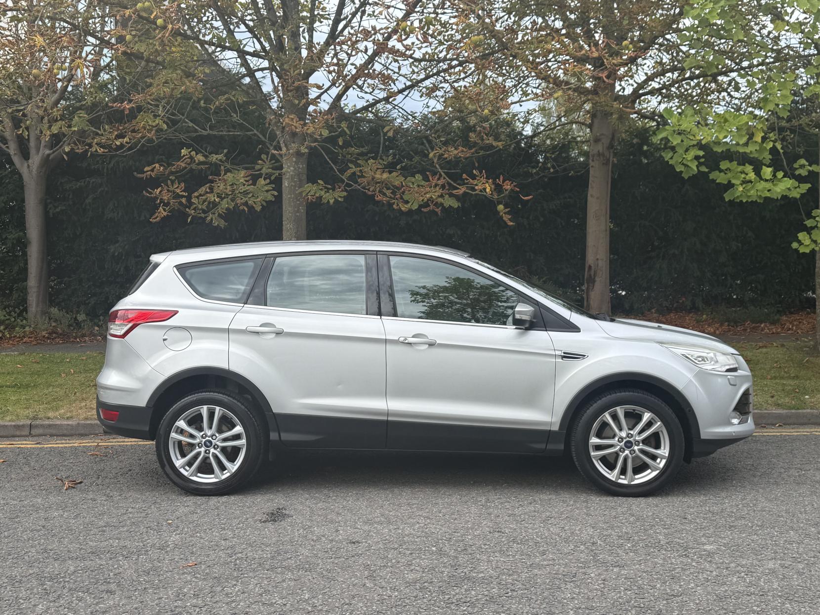 Ford Kuga 2.0 TDCi Titanium X SUV 5dr Diesel Powershift AWD Euro 5 (163 ps)