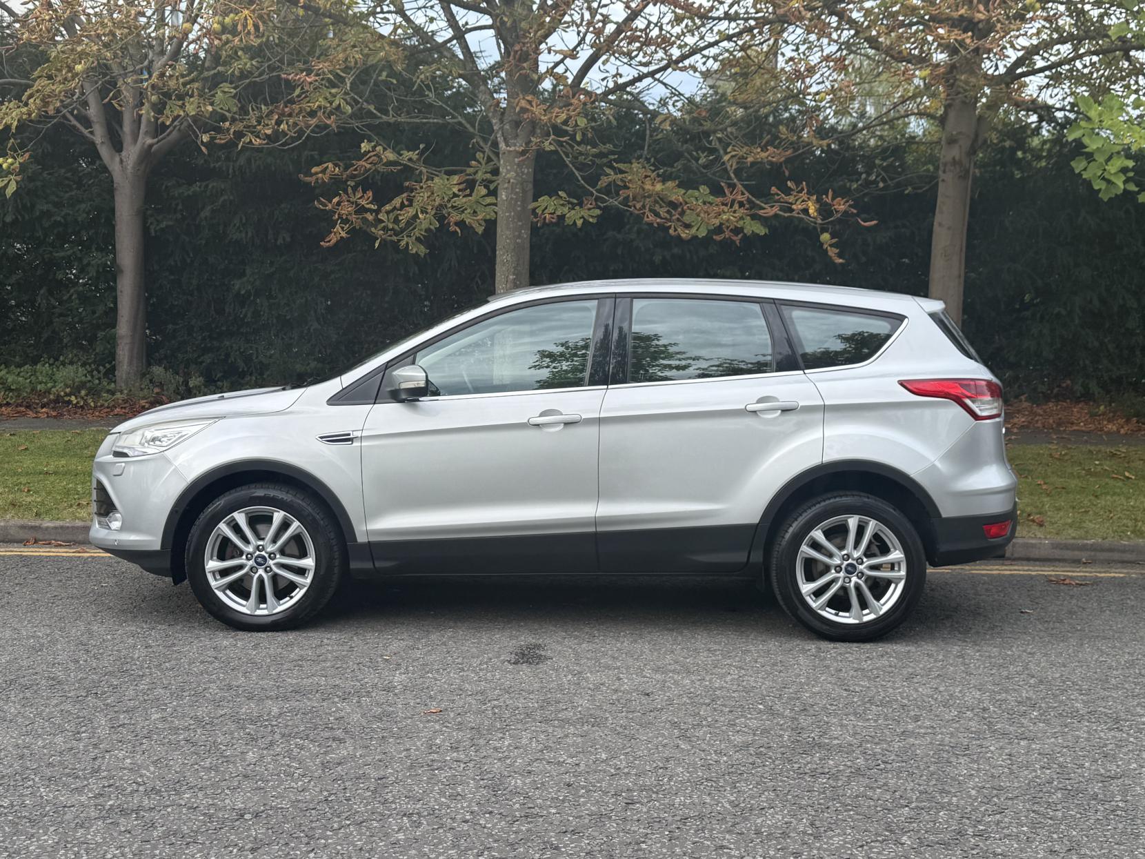 Ford Kuga 2.0 TDCi Titanium X SUV 5dr Diesel Powershift AWD Euro 5 (163 ps)