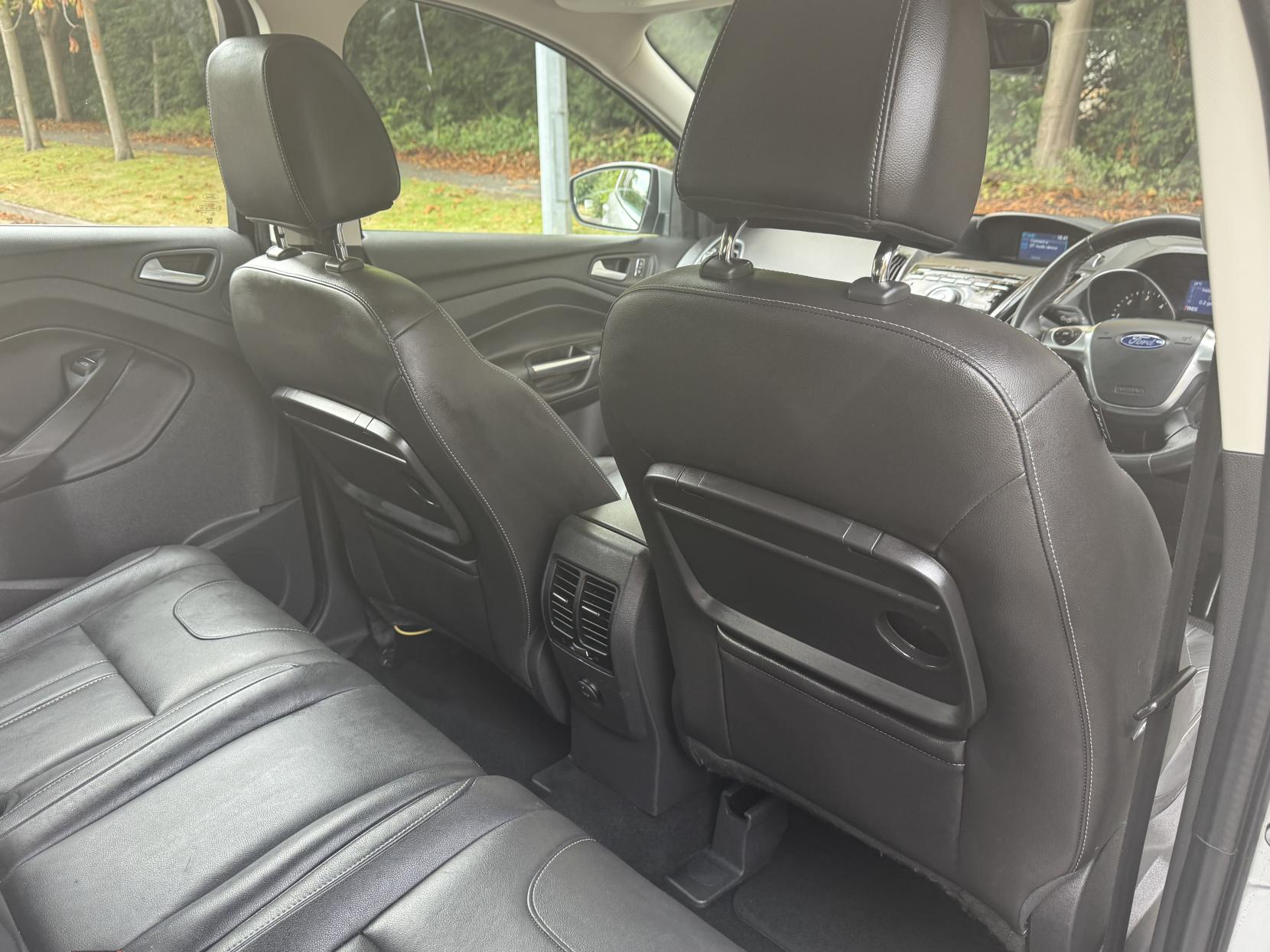 Ford Kuga 2.0 TDCi Titanium X SUV 5dr Diesel Powershift AWD Euro 5 (163 ps)