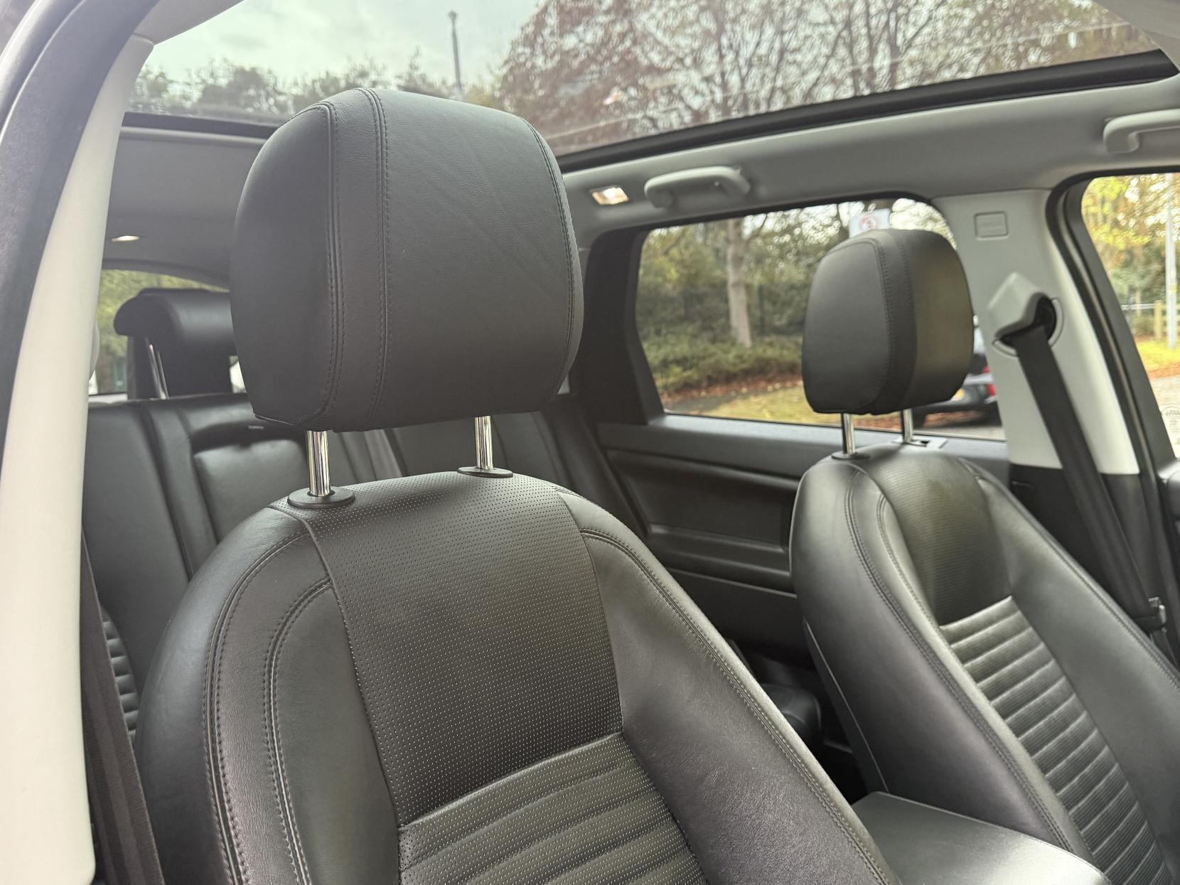 Land Rover Discovery Sport 2.0 TD4 HSE Luxury SUV 5dr Diesel Auto 4WD Euro 6 (s/s) (180 ps)