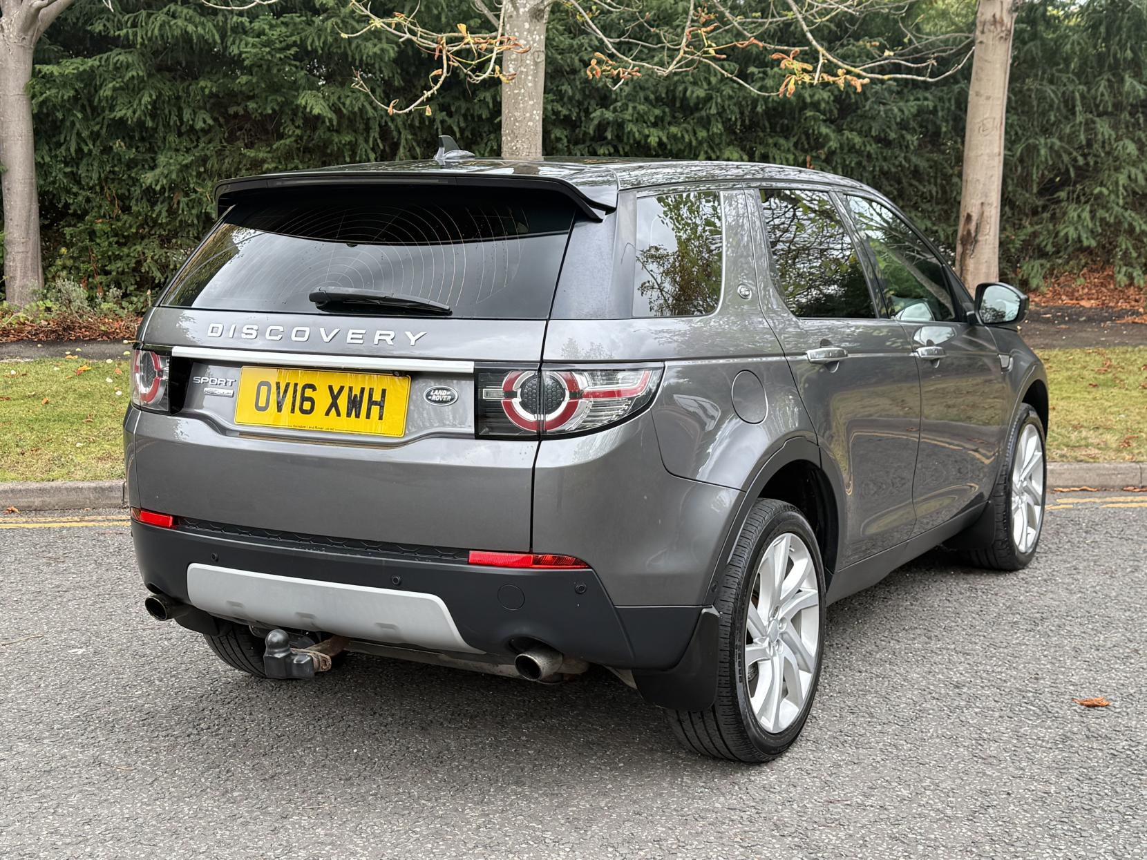 Land Rover Discovery Sport 2.0 TD4 HSE Luxury SUV 5dr Diesel Auto 4WD Euro 6 (s/s) (180 ps)
