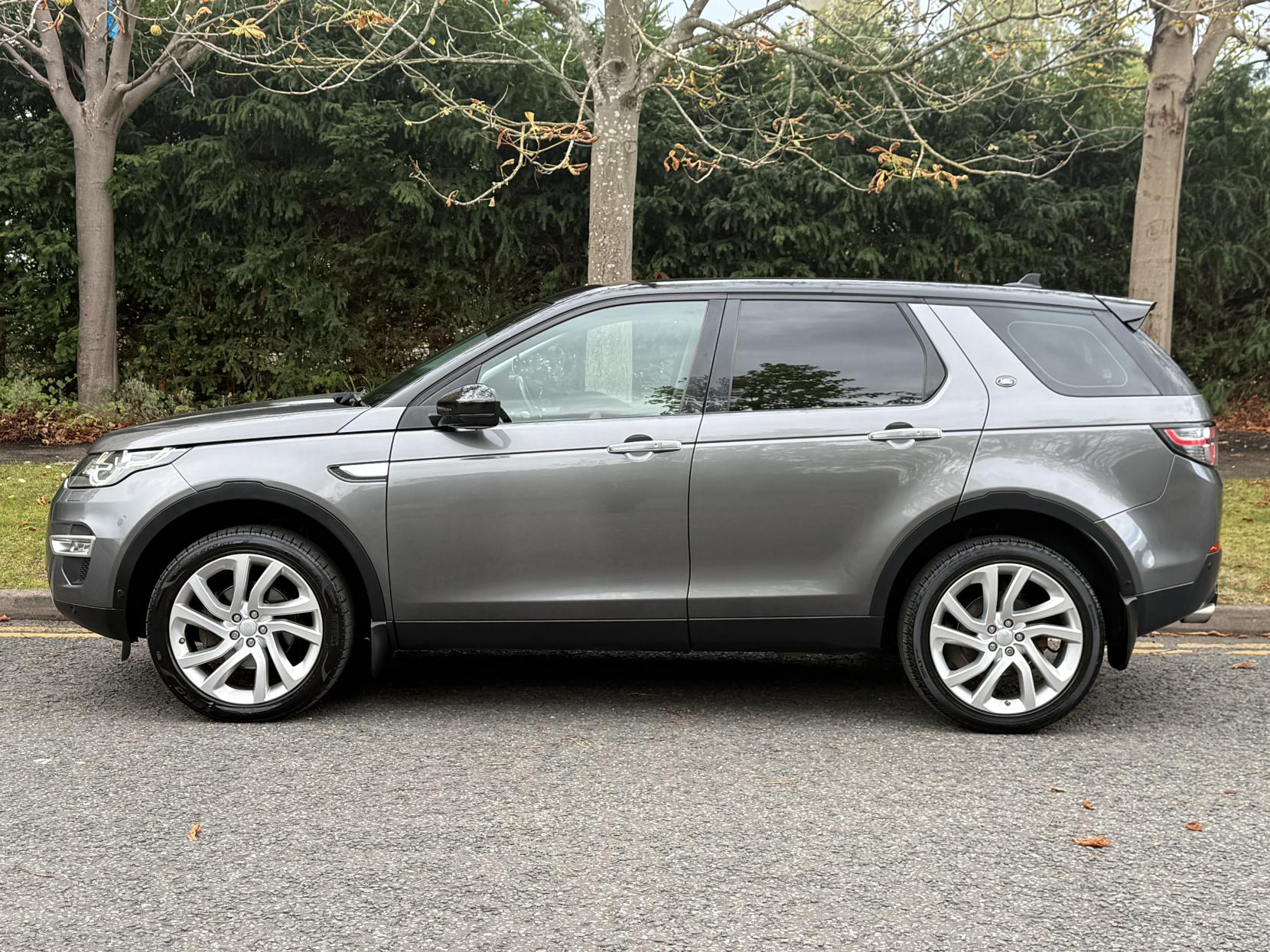 Land Rover Discovery Sport 2.0 TD4 HSE Luxury SUV 5dr Diesel Auto 4WD Euro 6 (s/s) (180 ps)