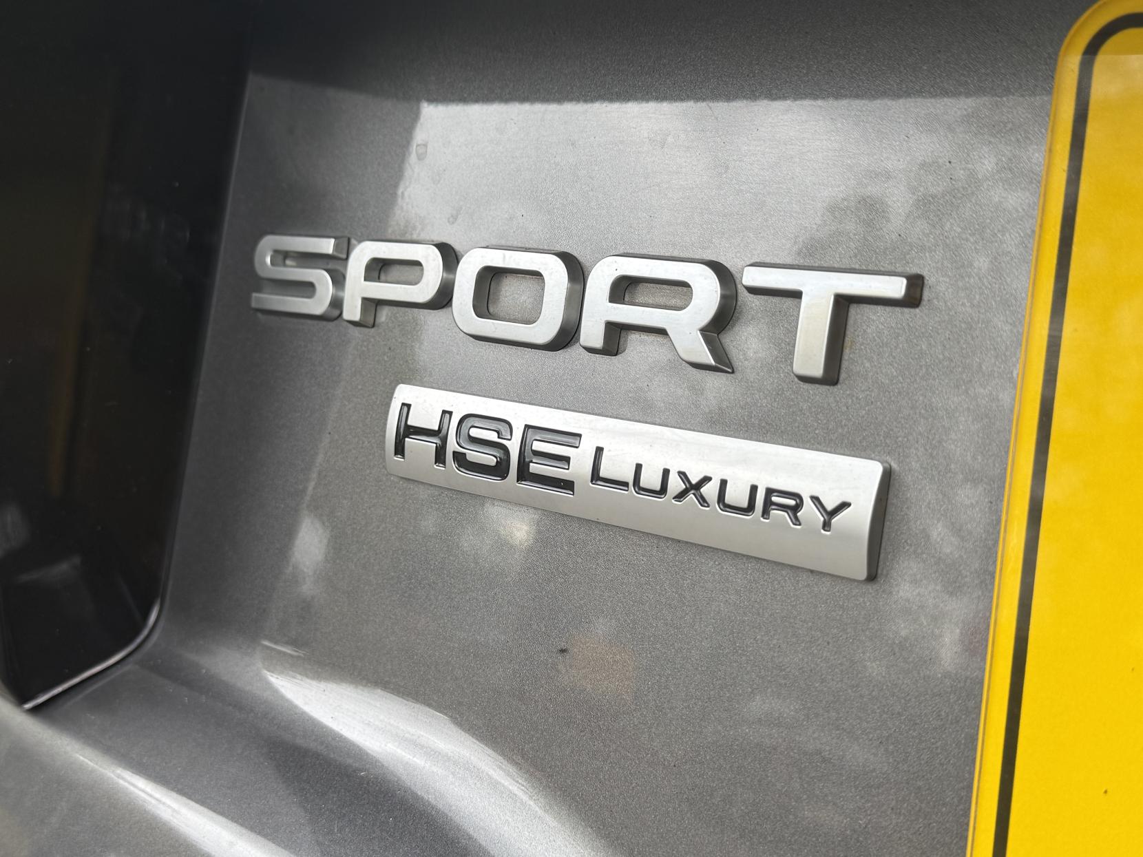 Land Rover Discovery Sport 2.0 TD4 HSE Luxury SUV 5dr Diesel Auto 4WD Euro 6 (s/s) (180 ps)