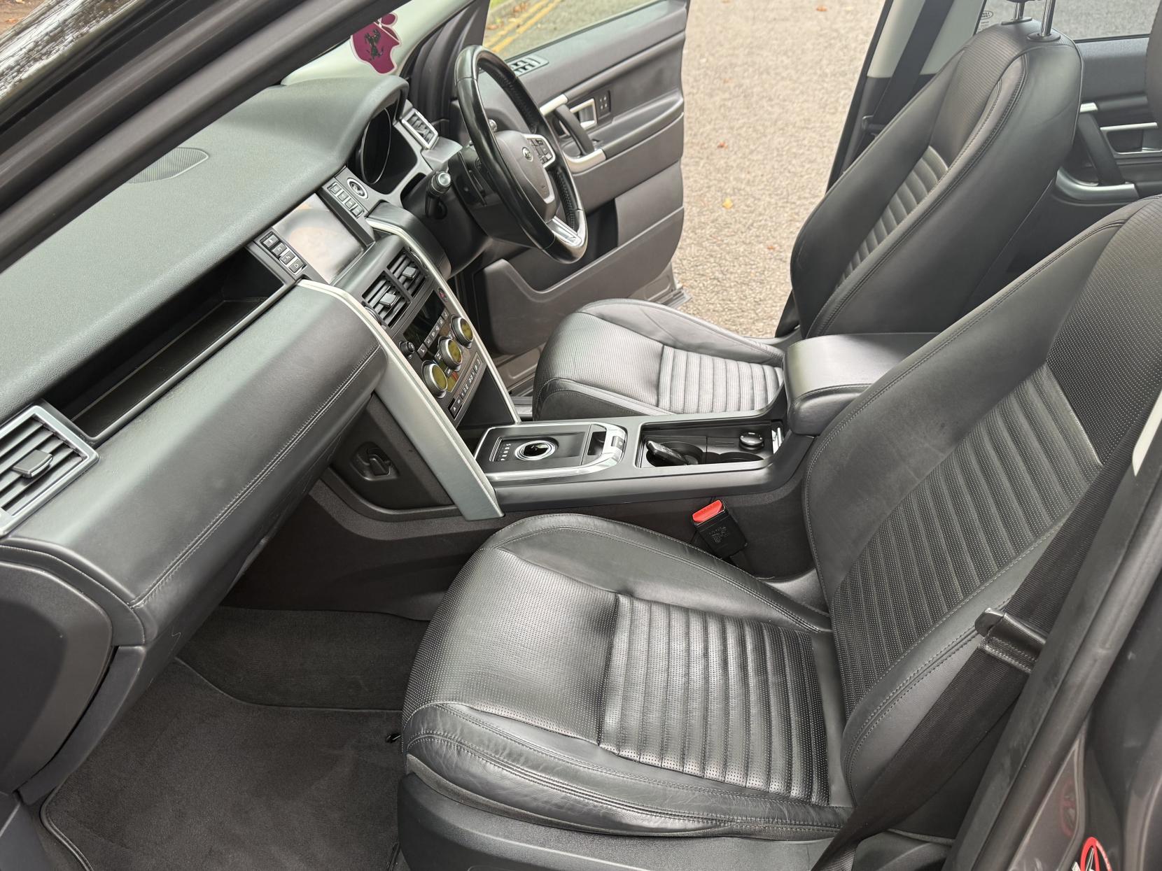 Land Rover Discovery Sport 2.0 TD4 HSE Luxury SUV 5dr Diesel Auto 4WD Euro 6 (s/s) (180 ps)
