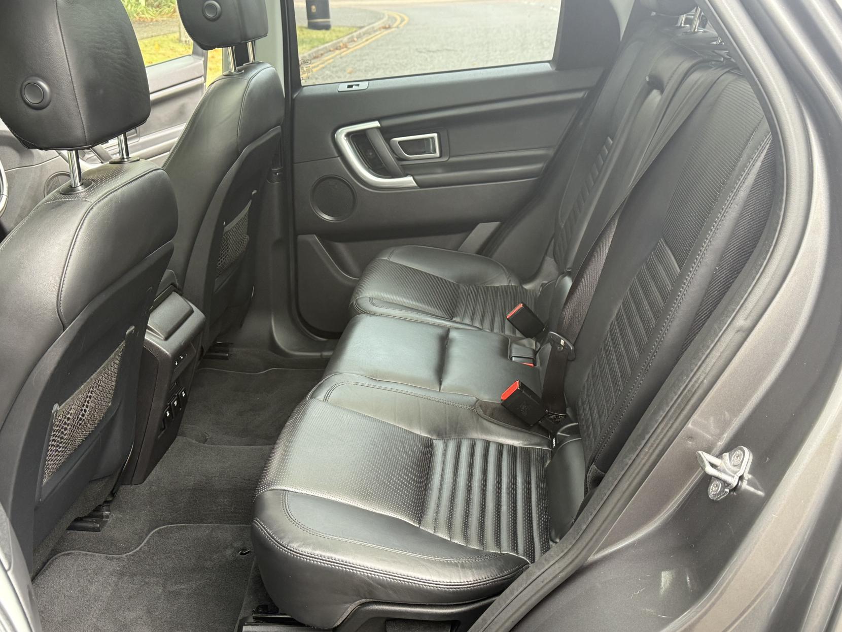 Land Rover Discovery Sport 2.0 TD4 HSE Luxury SUV 5dr Diesel Auto 4WD Euro 6 (s/s) (180 ps)
