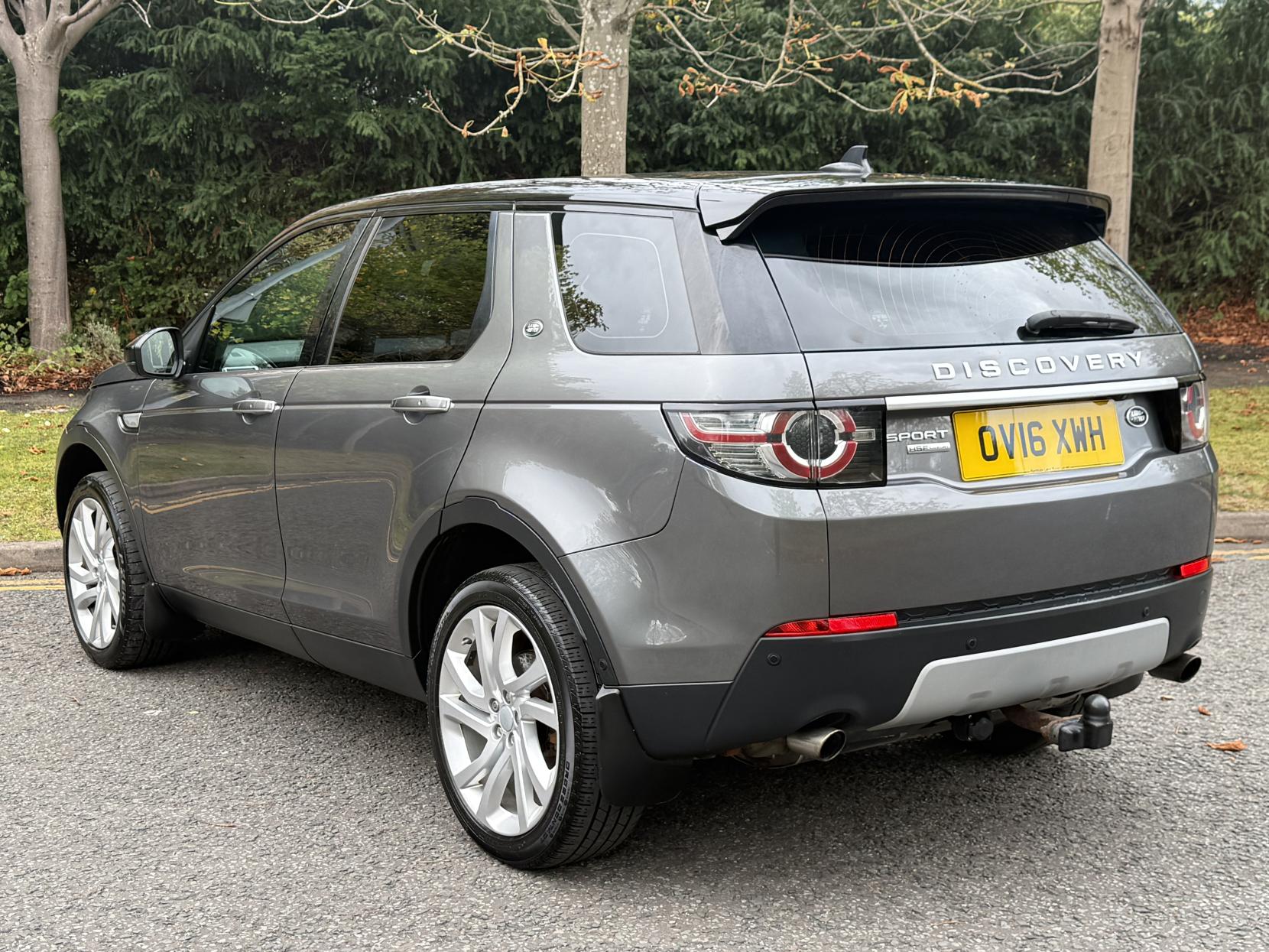 Land Rover Discovery Sport 2.0 TD4 HSE Luxury SUV 5dr Diesel Auto 4WD Euro 6 (s/s) (180 ps)