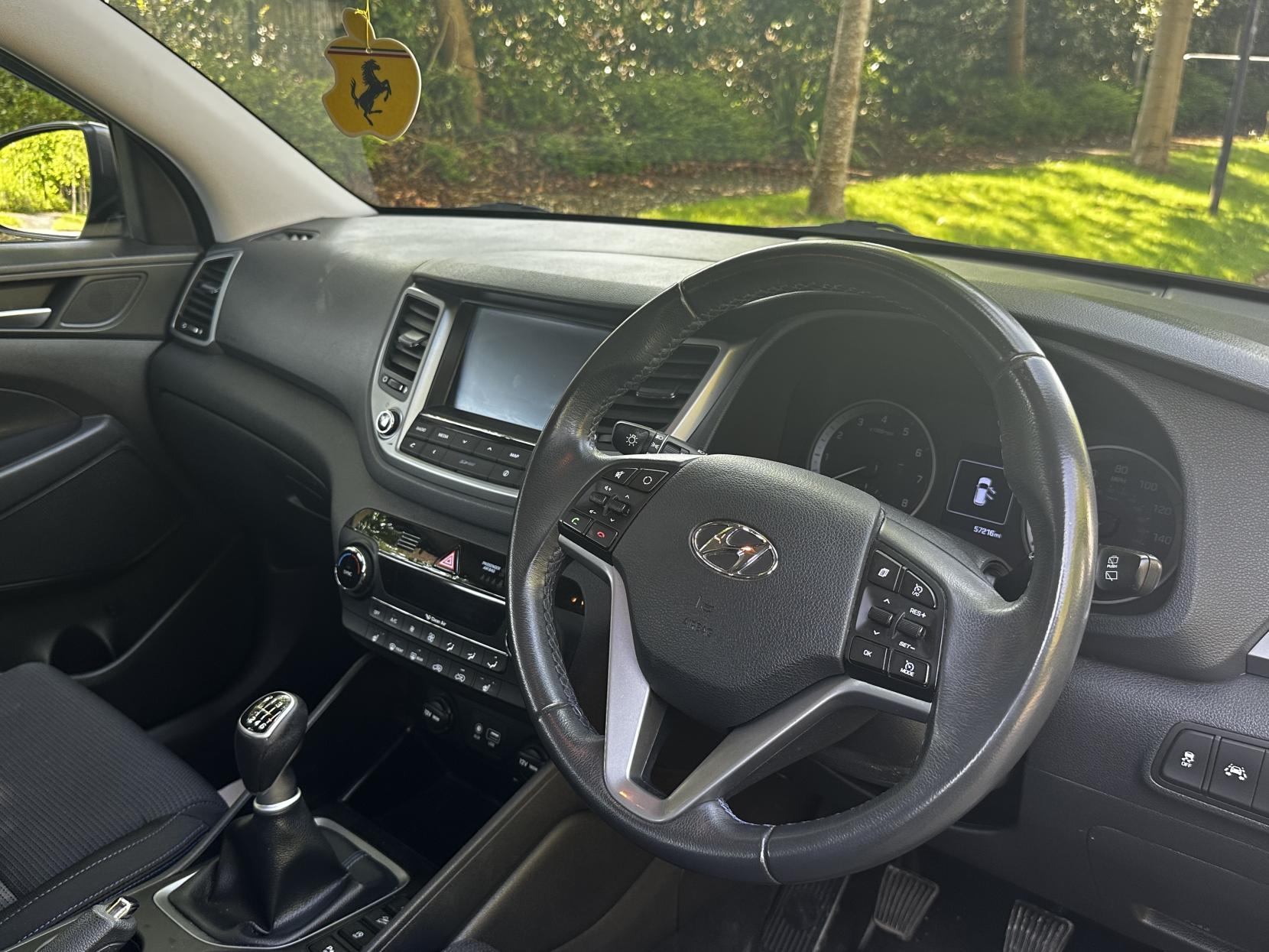 Hyundai TUCSON 1.6 GDi Blue Drive SE Nav SUV 5dr Petrol Manual Euro 6 (s/s) (132 ps)