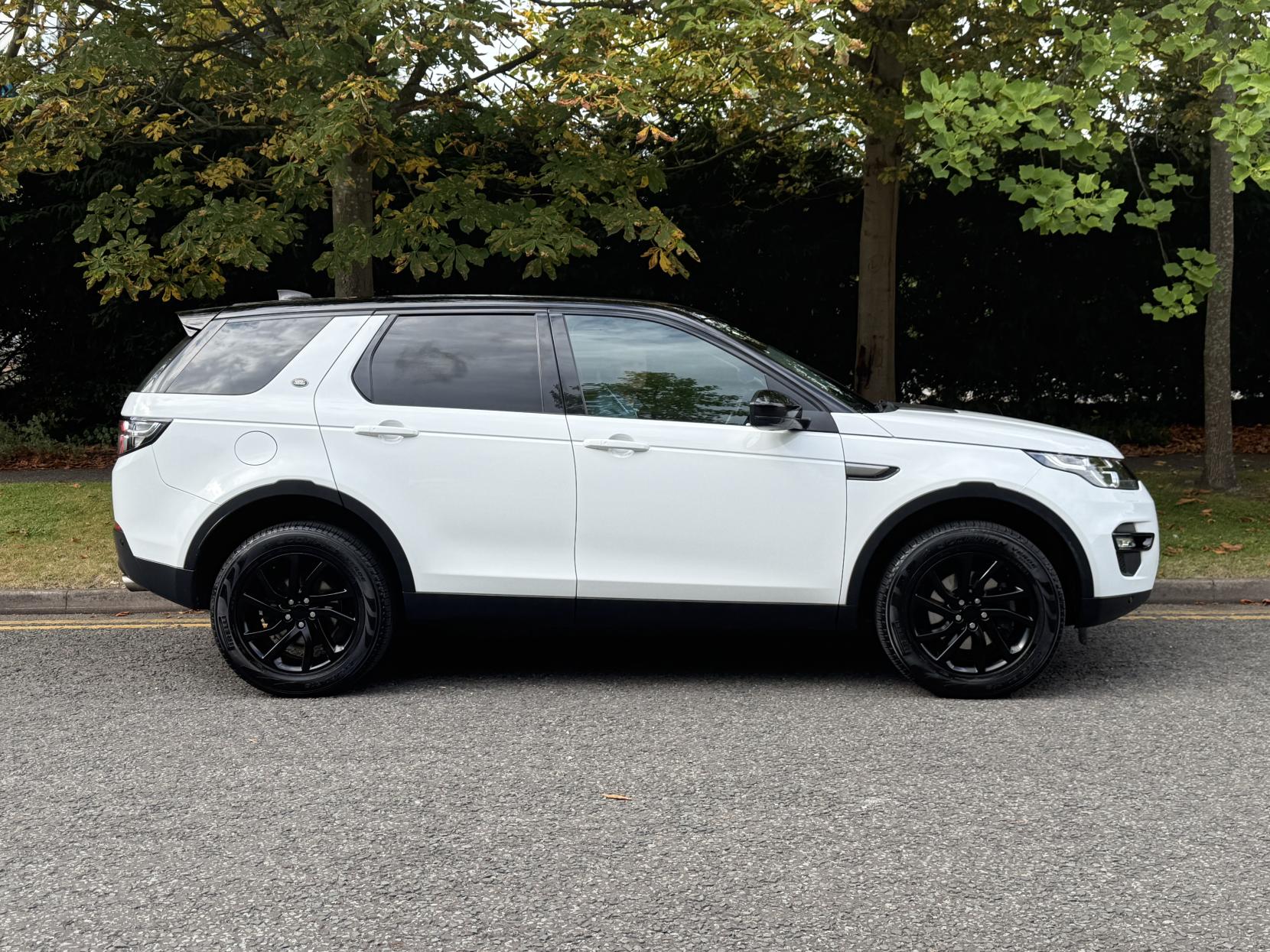 Land Rover Discovery Sport 2.0 TD4 SE Tech SUV 5dr Diesel Auto 4WD Euro 6 (s/s) (180 ps)
