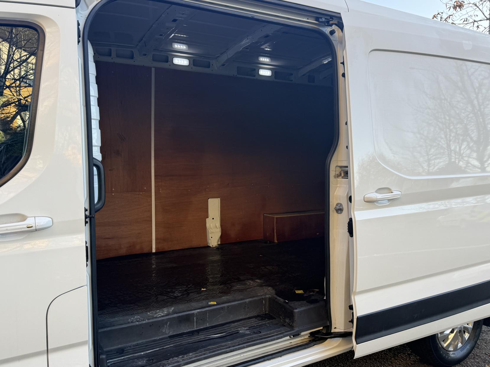MAXUS Deliver 9 2.0 D20 LUX Panel Van 5dr Diesel Manual RWD L3 H2 Euro 6 (s/s) (163 ps)