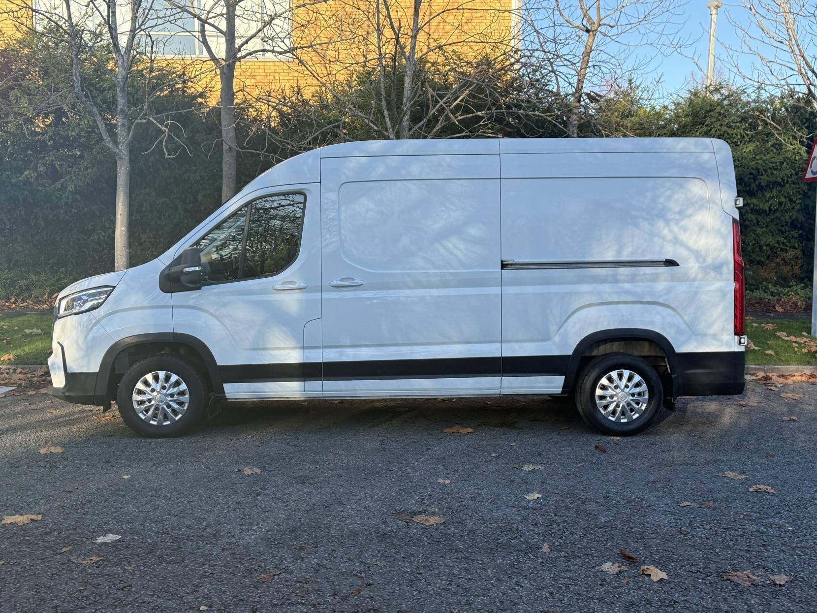 MAXUS Deliver 9 2.0 D20 LUX Panel Van 5dr Diesel Manual RWD L3 H2 Euro 6 (s/s) (163 ps)