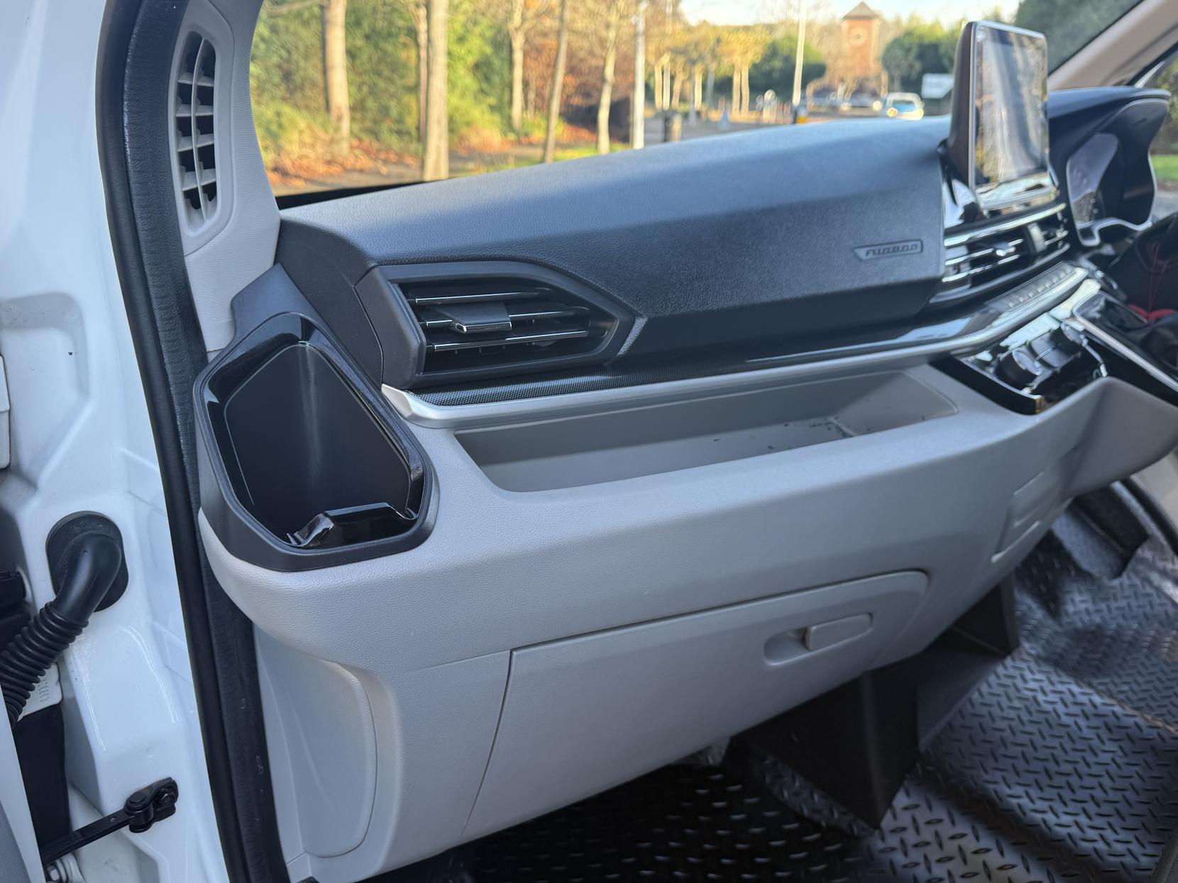 MAXUS Deliver 9 2.0 D20 LUX Panel Van 5dr Diesel Manual RWD L3 H2 Euro 6 (s/s) (163 ps)