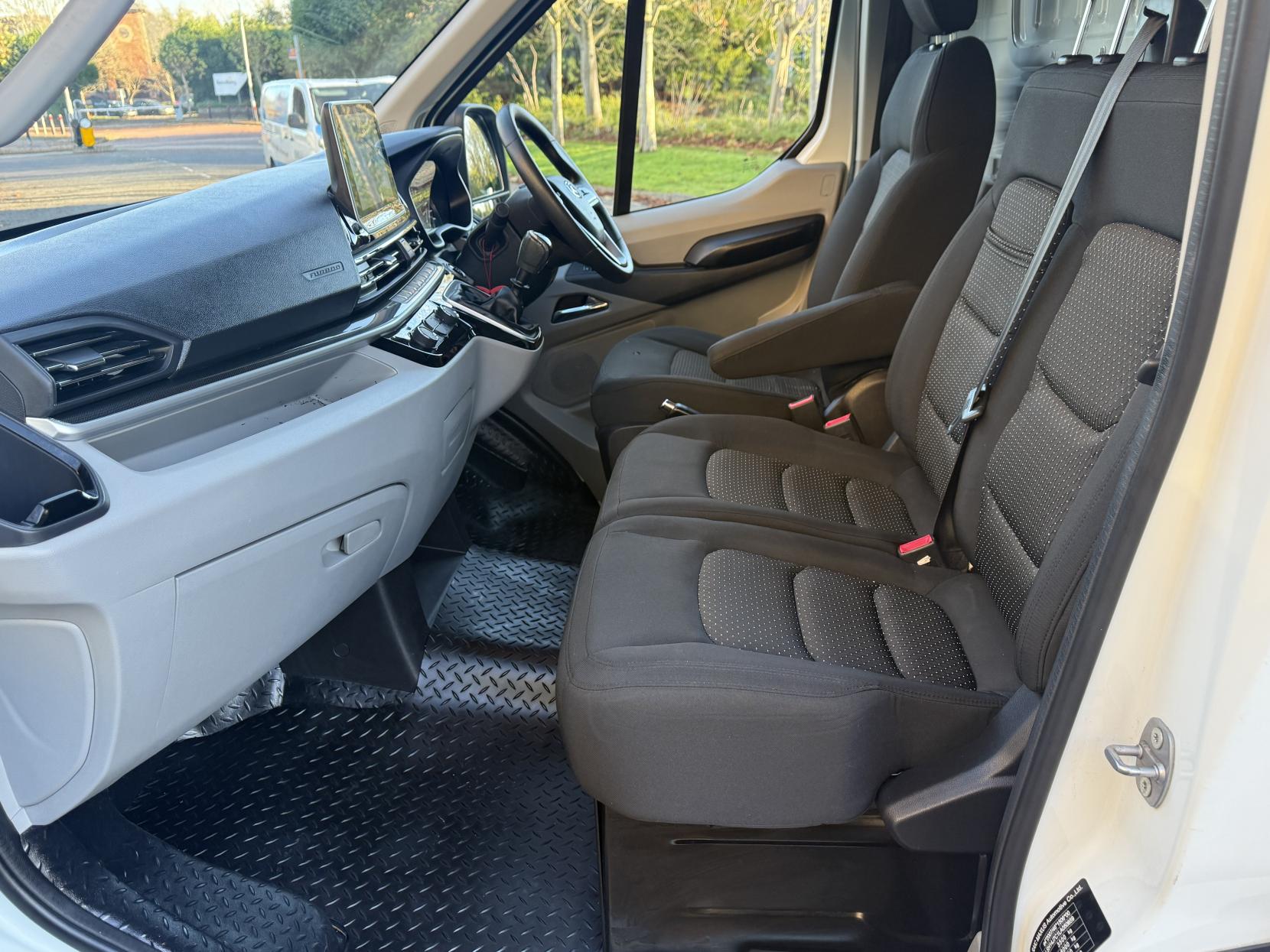 MAXUS Deliver 9 2.0 D20 LUX Panel Van 5dr Diesel Manual RWD L3 H2 Euro 6 (s/s) (163 ps)