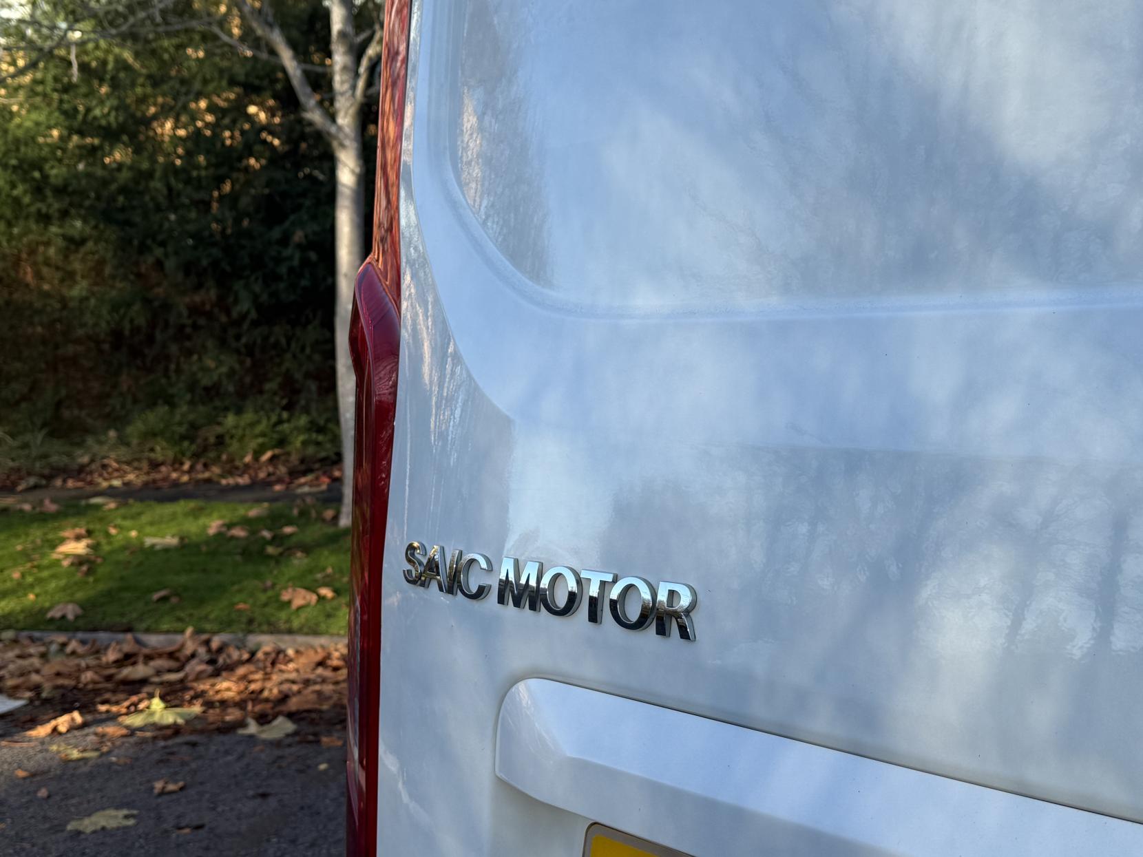 MAXUS Deliver 9 2.0 D20 LUX Panel Van 5dr Diesel Manual RWD L3 H2 Euro 6 (s/s) (163 ps)