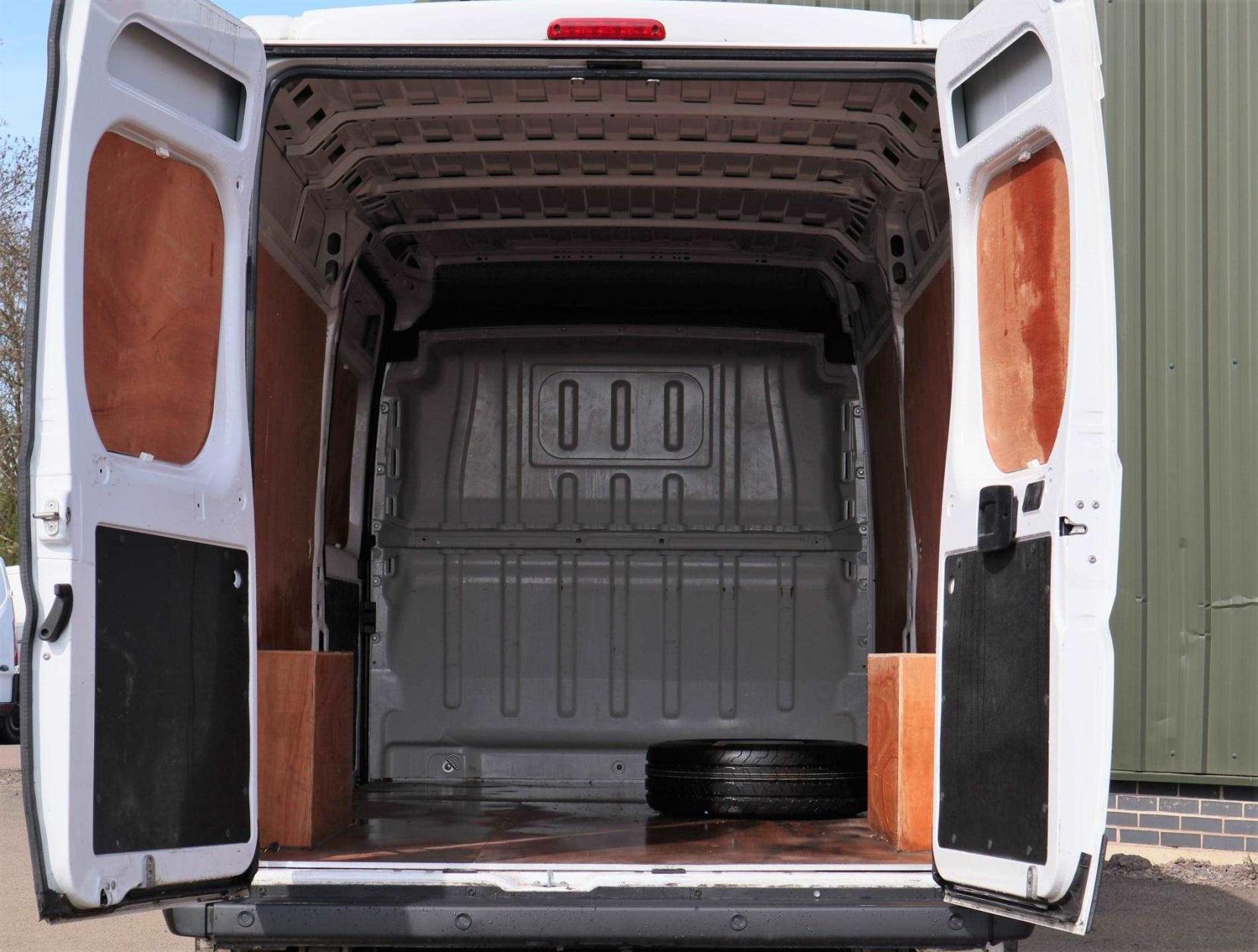 Vauxhall Movano 2.2 CDTi 3500 BiTurbo Prime Panel Van 5dr Diesel Manual FWD L3 H2 Euro 6 (s/s) (140 ps)