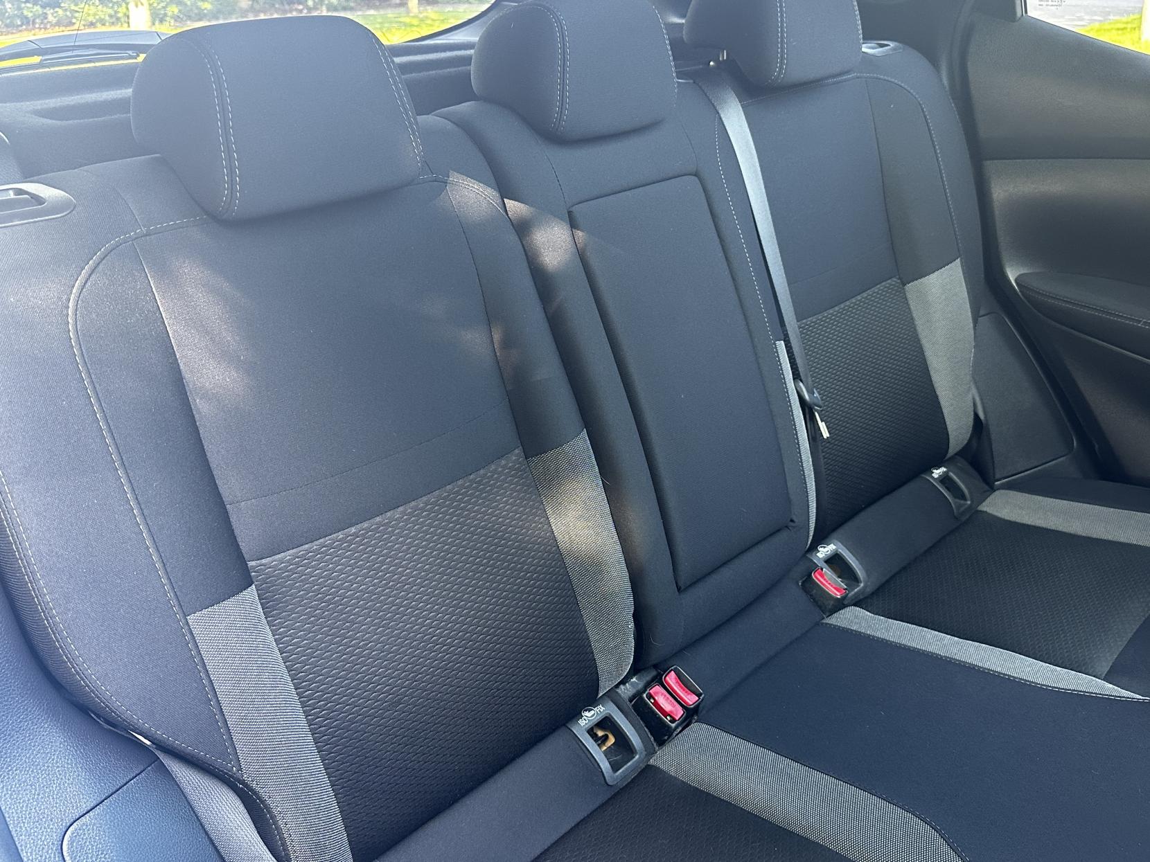Nissan Qashqai 1.2 DIG-T N-Connecta SUV 5dr Petrol Manual Euro 6 (s/s) (115 ps)