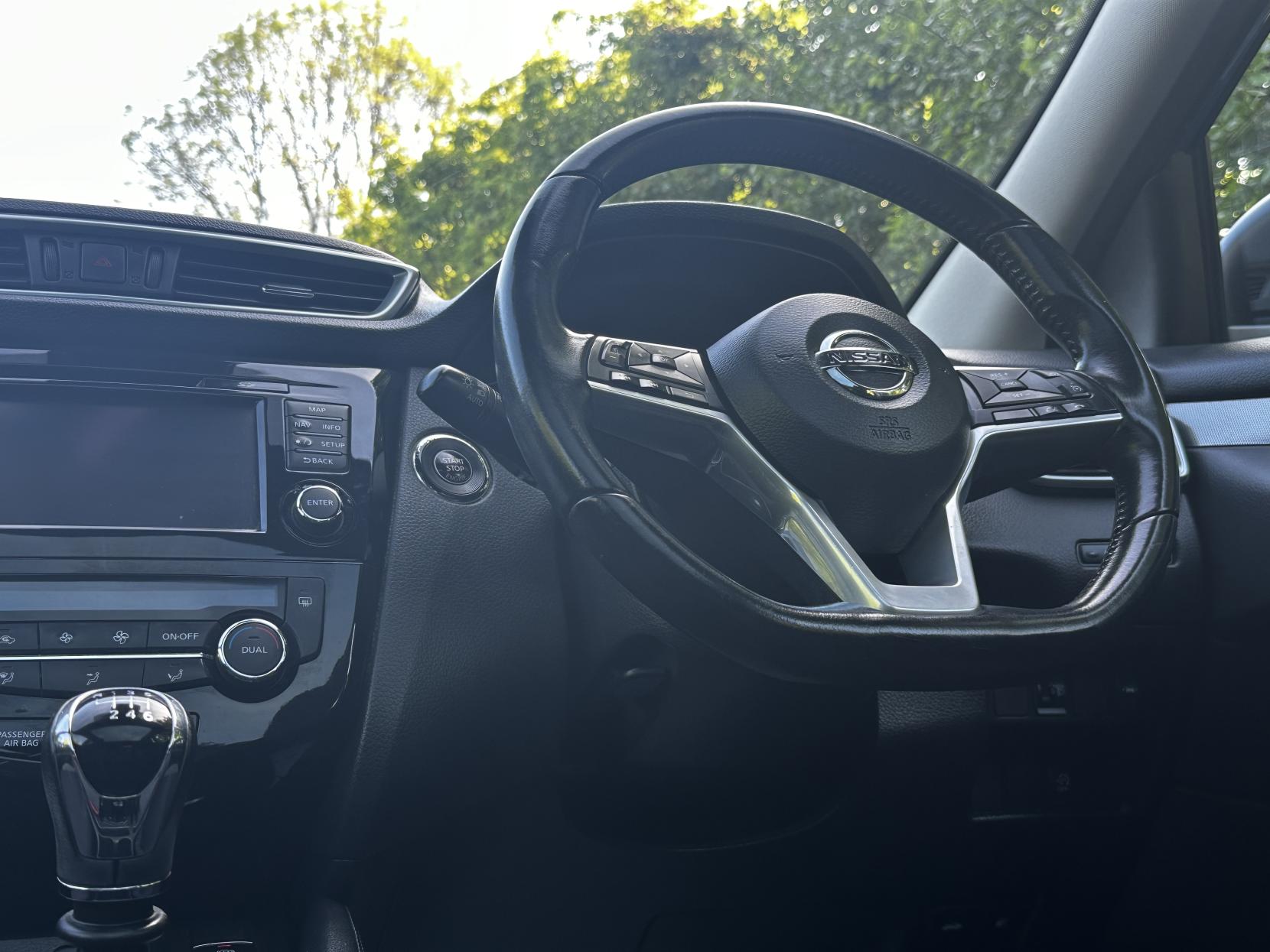 Nissan Qashqai 1.2 DIG-T N-Connecta SUV 5dr Petrol Manual Euro 6 (s/s) (115 ps)