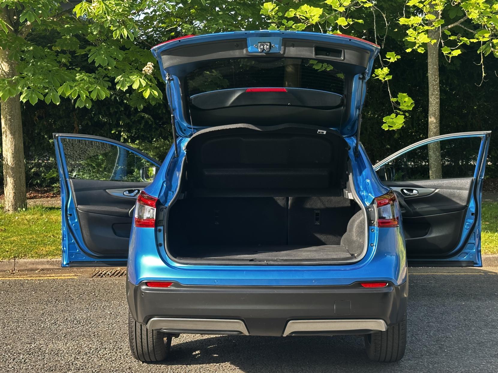 Nissan Qashqai 1.2 DIG-T N-Connecta SUV 5dr Petrol Manual Euro 6 (s/s) (115 ps)