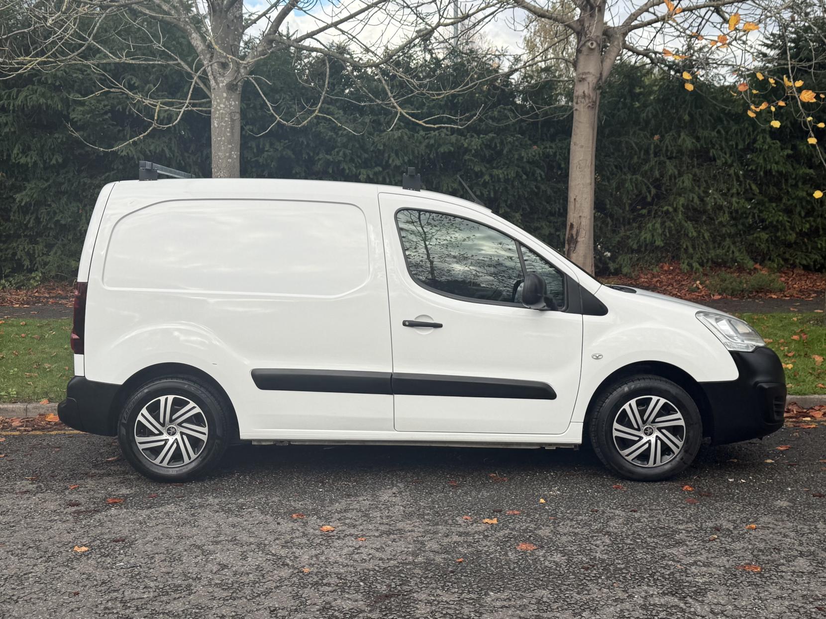Peugeot Partner 1.6 BlueHDi 651 Professional Panel Van 5dr Diesel Manual L1 (112 g/km, 73.97 bhp)