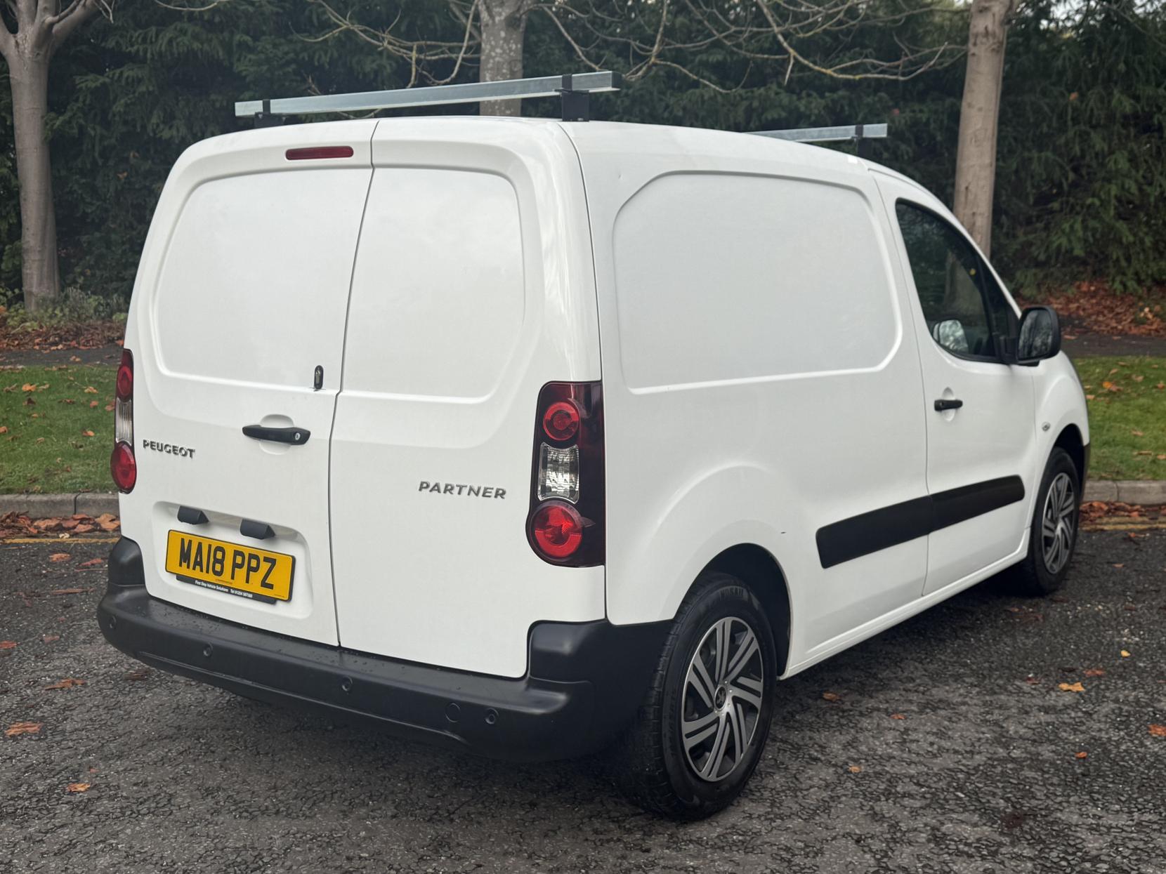 Peugeot Partner 1.6 BlueHDi 651 Professional Panel Van 5dr Diesel Manual L1 (112 g/km, 73.97 bhp)