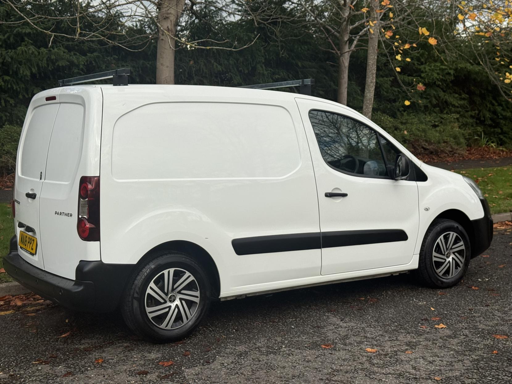 Peugeot Partner 1.6 BlueHDi 651 Professional Panel Van 5dr Diesel Manual L1 (112 g/km, 73.97 bhp)