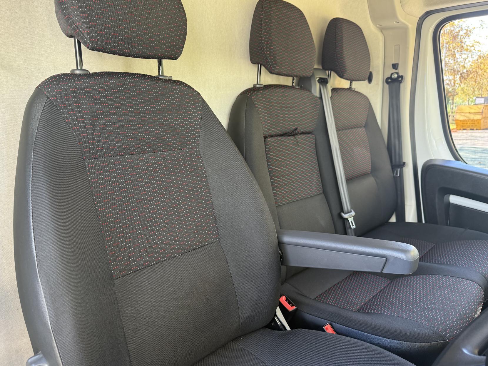 Citroen Relay 2.2 BlueHDi 35 Enterprise Panel Van 5dr Diesel Manual L3 High Roof Euro 6 (s/s) (140 ps)