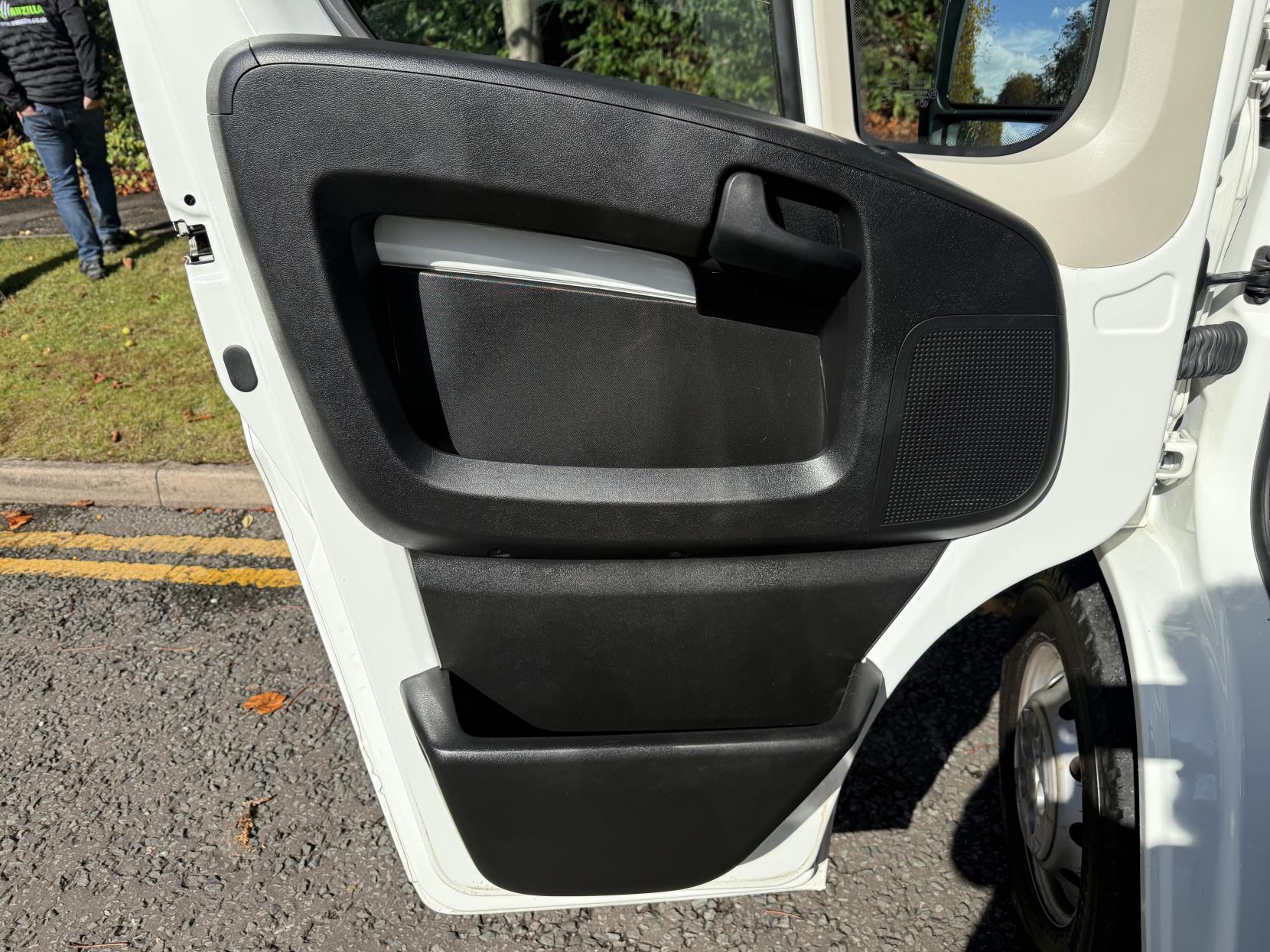 Citroen Relay 2.2 BlueHDi 35 Enterprise Panel Van 5dr Diesel Manual L3 High Roof Euro 6 (s/s) (140 ps)