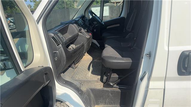 Citroen Relay 2.2 BlueHDi 35 Enterprise Panel Van 5dr Diesel Manual L3 High Roof Euro 6 (s/s) (140 ps)
