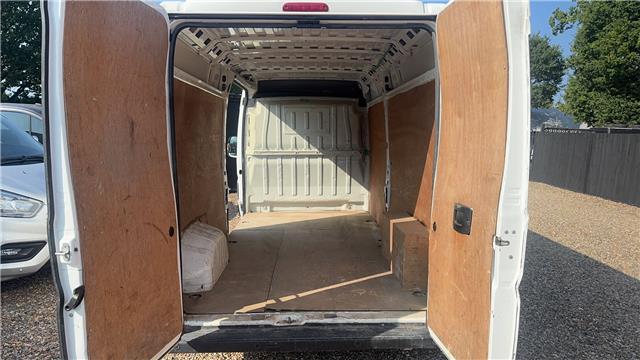 Citroen Relay 2.2 BlueHDi 35 Enterprise Panel Van 5dr Diesel Manual L3 High Roof Euro 6 (s/s) (140 ps)