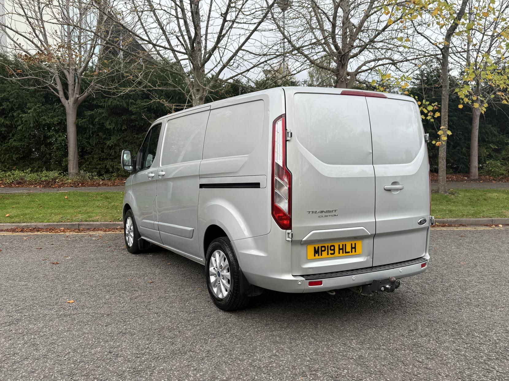 Ford Transit Custom 2.0 280 EcoBlue Limited Panel Van 5dr Diesel Manual L1 H1 Euro 6 (130 ps)
