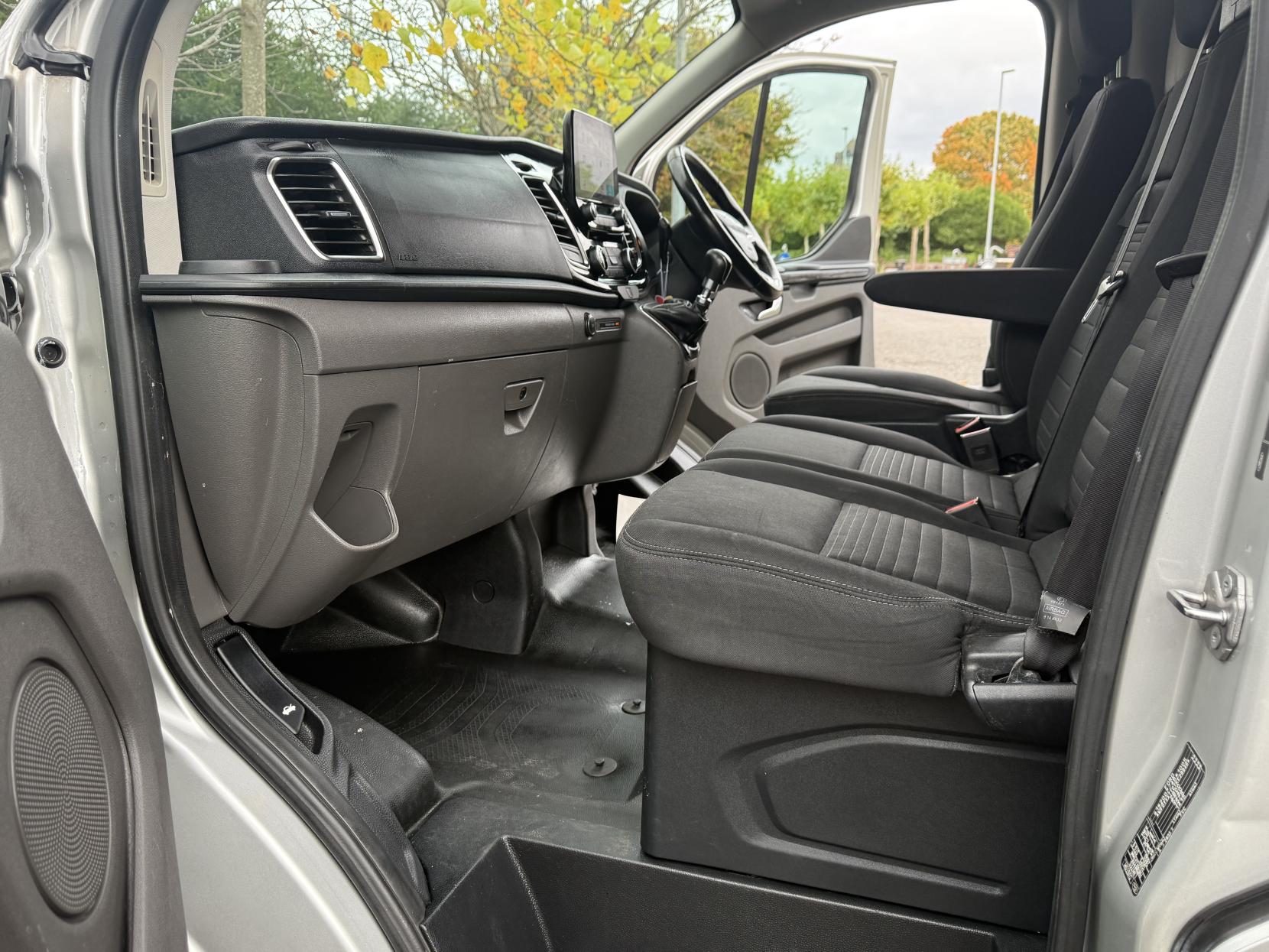 Ford Transit Custom 2.0 280 EcoBlue Limited Panel Van 5dr Diesel Manual L1 H1 Euro 6 (130 ps)