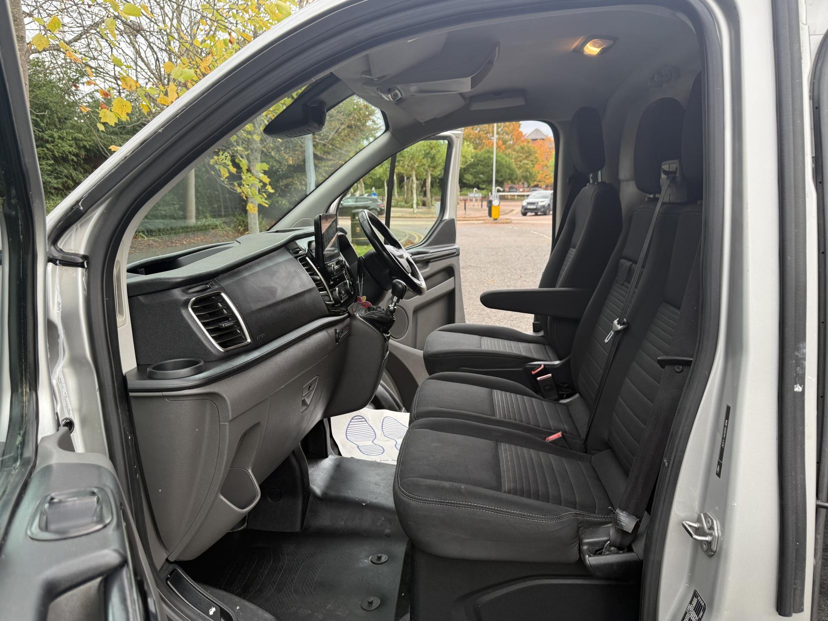 Ford Transit Custom 2.0 280 EcoBlue Limited Panel Van 5dr Diesel Manual L1 H1 Euro 6 (130 ps)