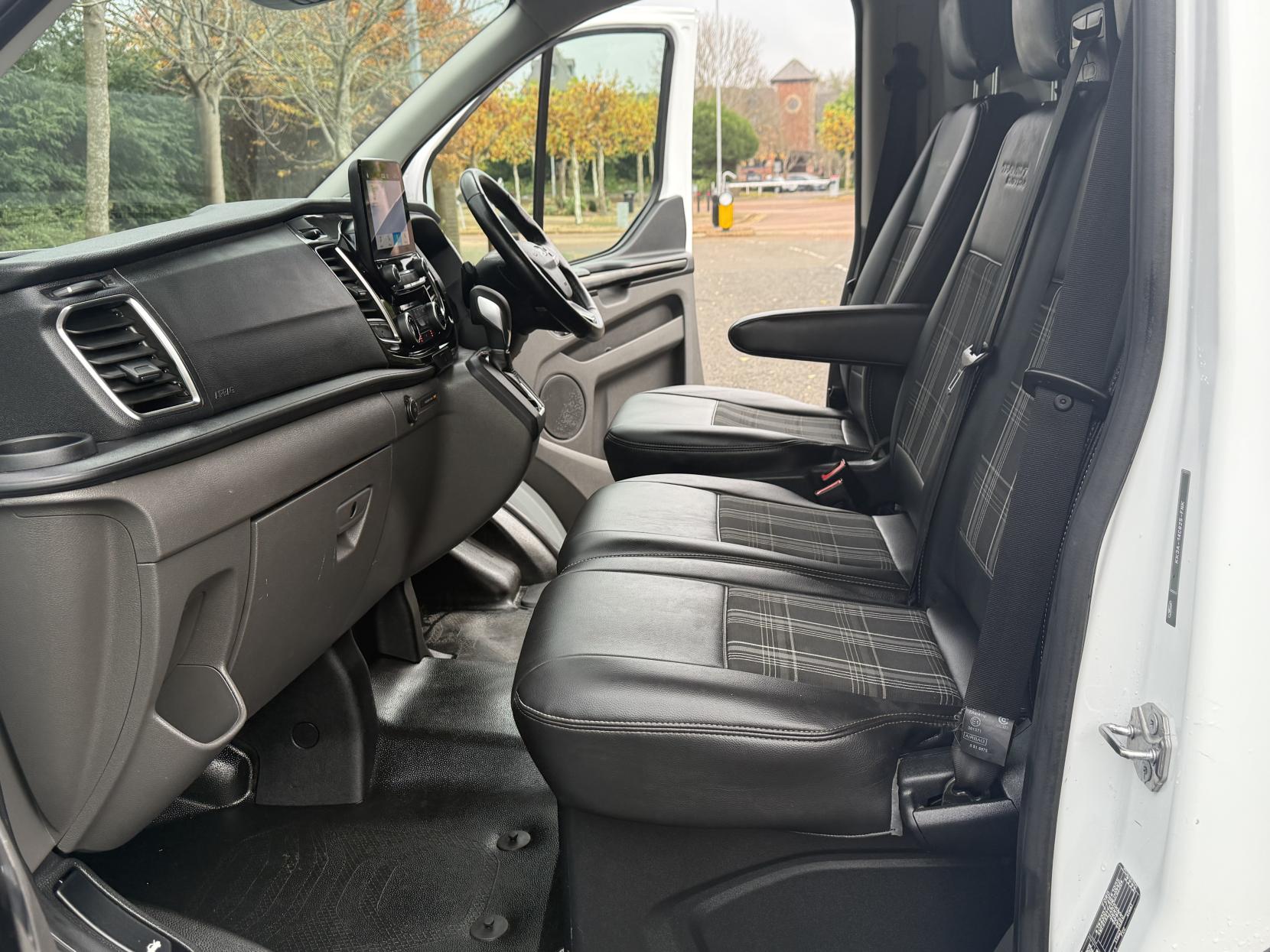 Ford Transit Custom 2.0 300 EcoBlue Limited Panel Van 5dr Diesel Auto L1 H1 Euro 6 (s/s) (130 ps)