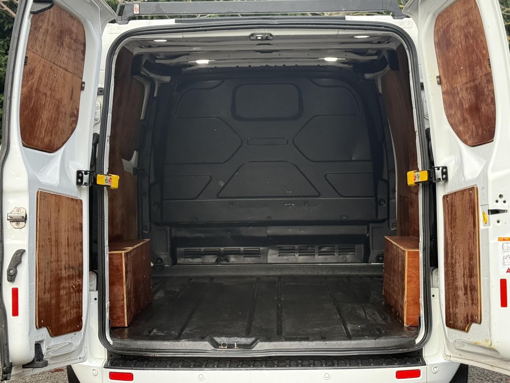 Ford Transit Custom 2.0 300 EcoBlue Limited Panel Van 5dr Diesel Auto L1 H1 Euro 6 (s/s) (130 ps)