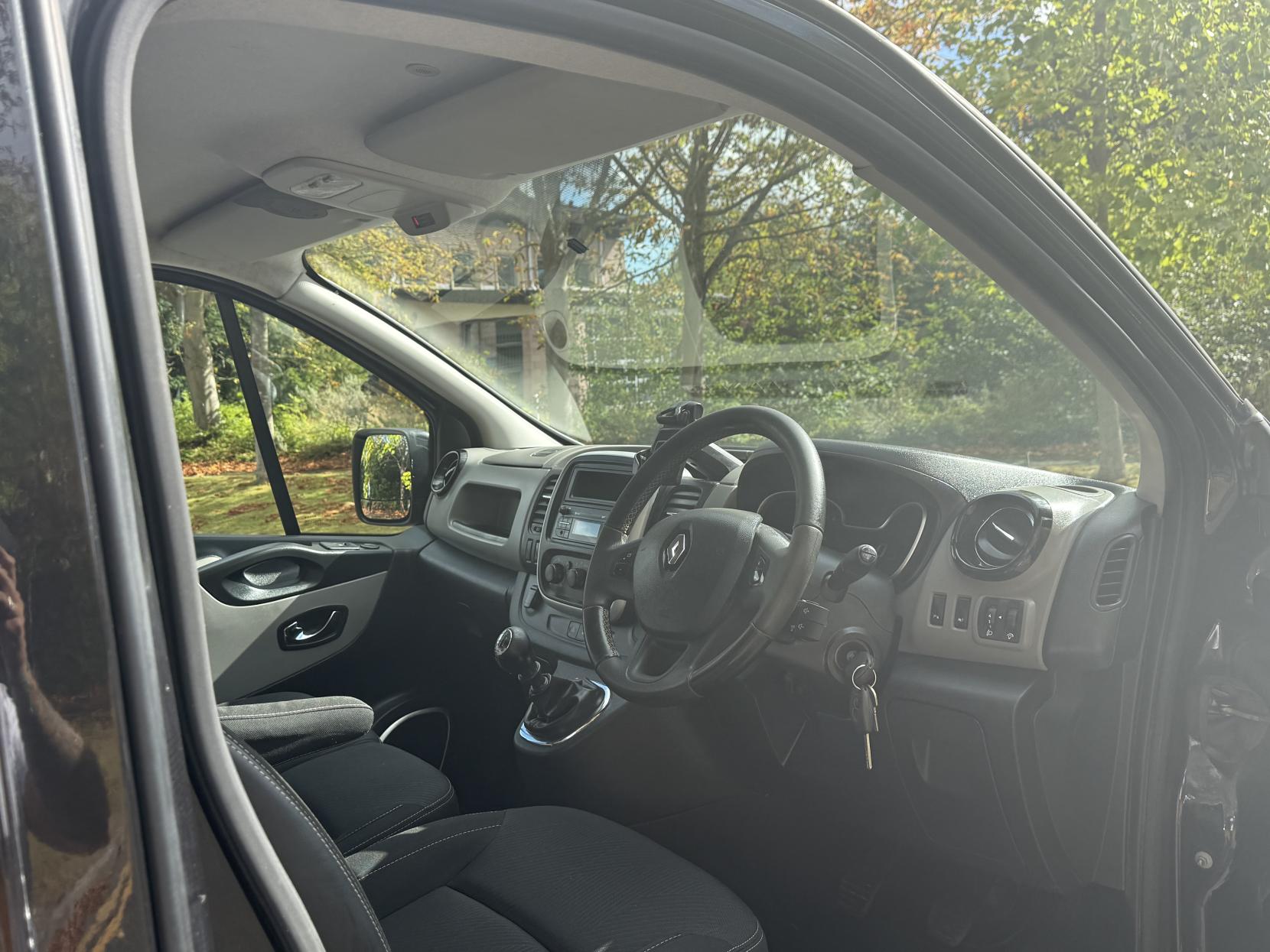 Renault Trafic 1.6 dCi ENERGY 27 Formula Edition Panel Van 5dr Diesel Manual SWB Standard Roof Euro 6 (s/s) (125 ps)