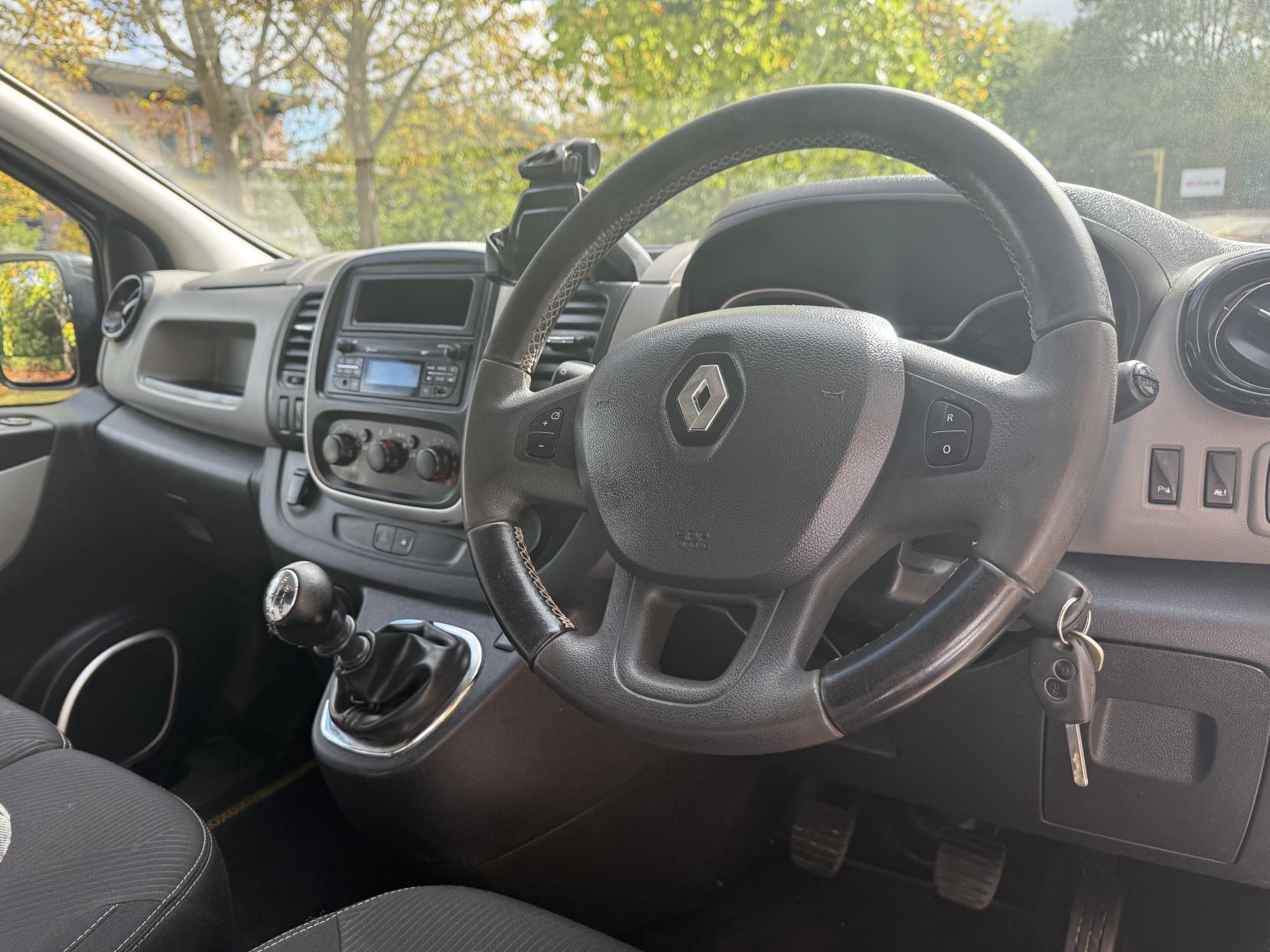 Renault Trafic 1.6 dCi ENERGY 27 Formula Edition Panel Van 5dr Diesel Manual SWB Standard Roof Euro 6 (s/s) (125 ps)