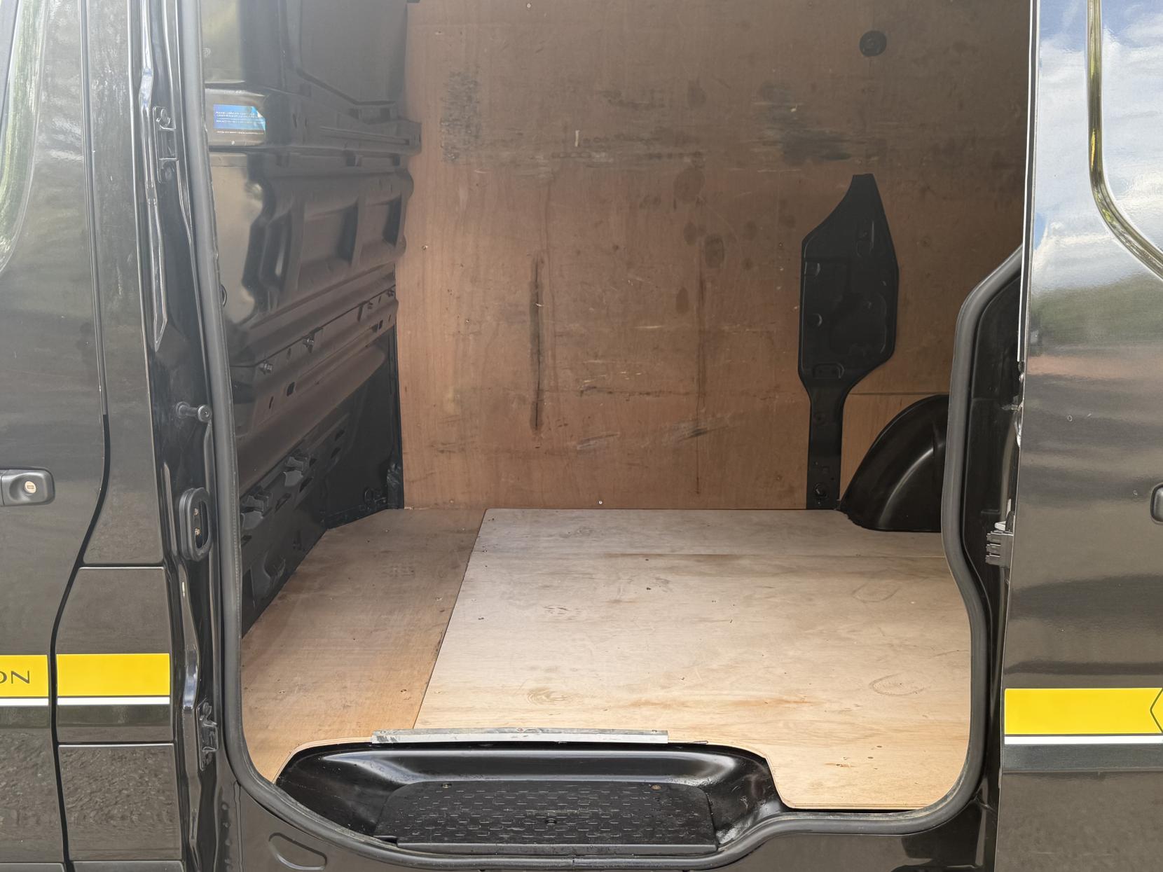 Renault Trafic 1.6 dCi ENERGY 27 Formula Edition Panel Van 5dr Diesel Manual SWB Standard Roof Euro 6 (s/s) (125 ps)