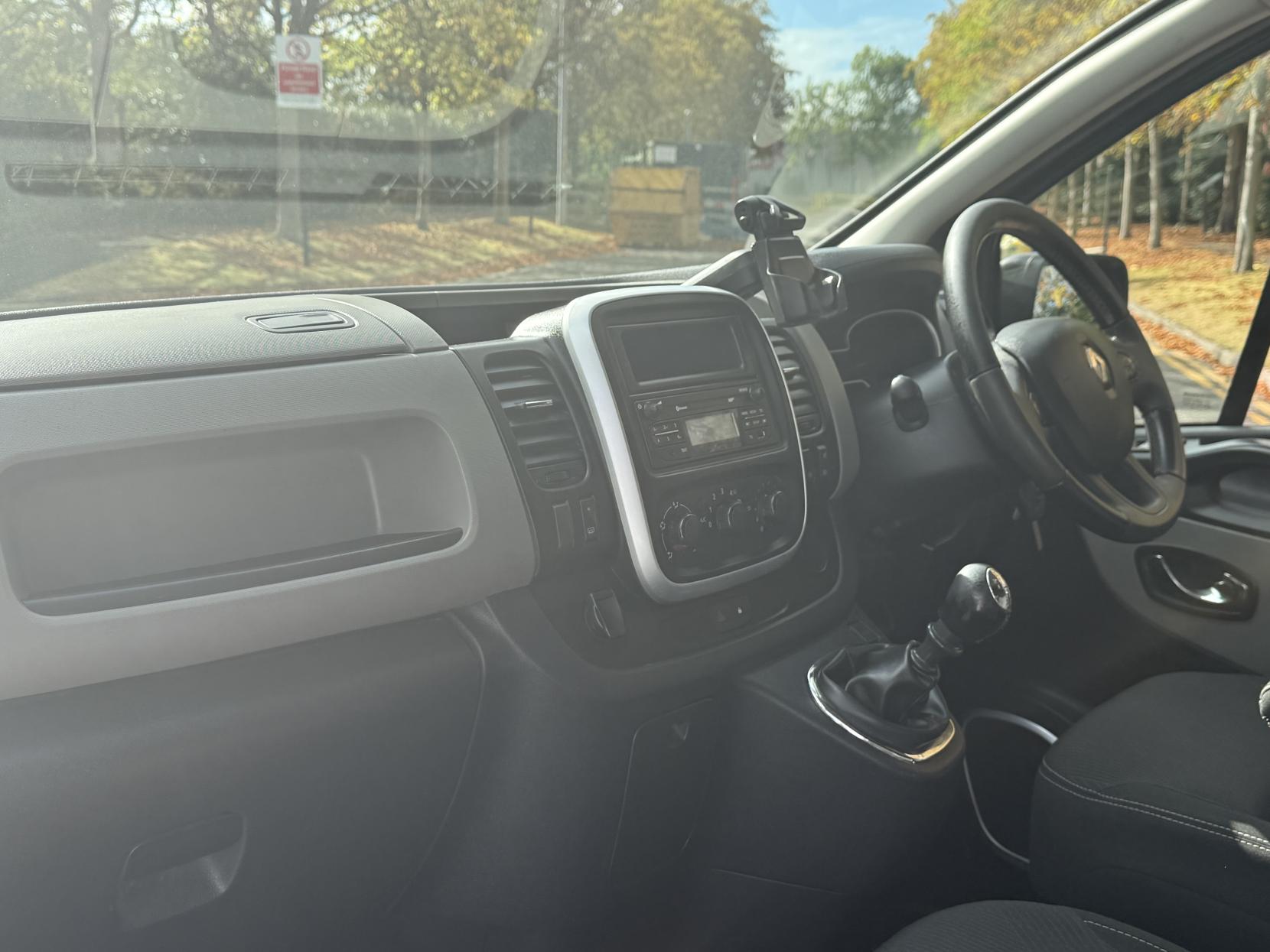 Renault Trafic 1.6 dCi ENERGY 27 Formula Edition Panel Van 5dr Diesel Manual SWB Standard Roof Euro 6 (s/s) (125 ps)
