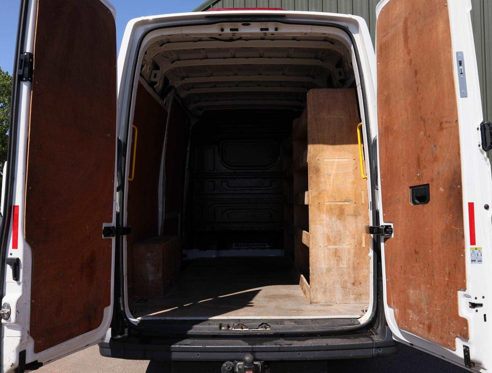 Volkswagen Crafter 2.0 TDI CR35 Trendline Panel Van 5dr Diesel Manual FWD MWB Euro 6 (s/s) (140 ps)