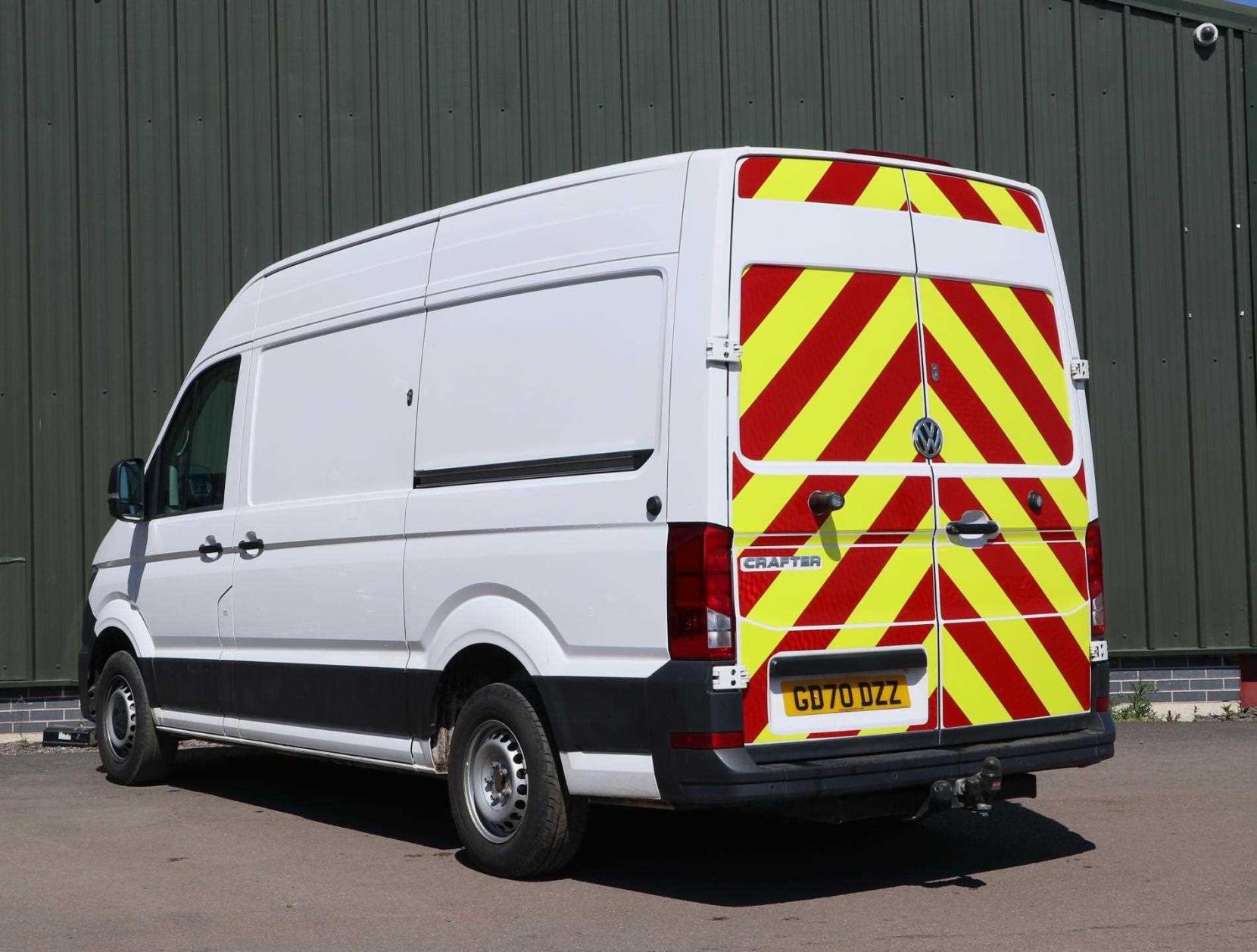 Volkswagen Crafter 2.0 TDI CR35 Trendline Panel Van 5dr Diesel Manual FWD MWB Euro 6 (s/s) (140 ps)