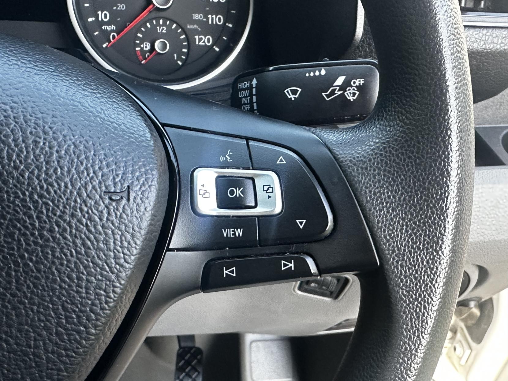 Volkswagen Crafter 2.0 TDI CR35 Trendline Panel Van 5dr Diesel Manual FWD MWB Euro 6 (s/s) (140 ps)
