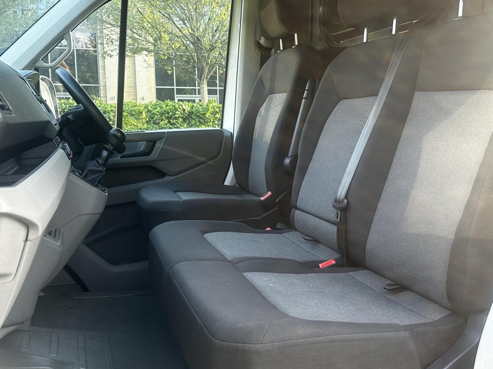 Volkswagen Crafter 2.0 TDI CR35 Trendline Panel Van 5dr Diesel Manual FWD MWB Euro 6 (s/s) (140 ps)